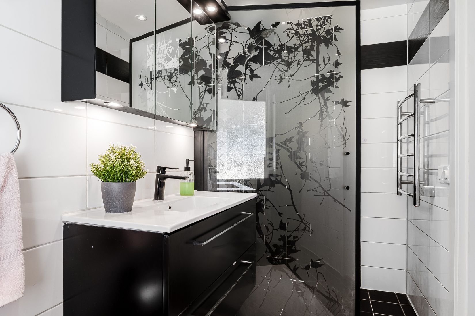 Villa, Enebyvägen 3, Sköldinge, Katrineholm