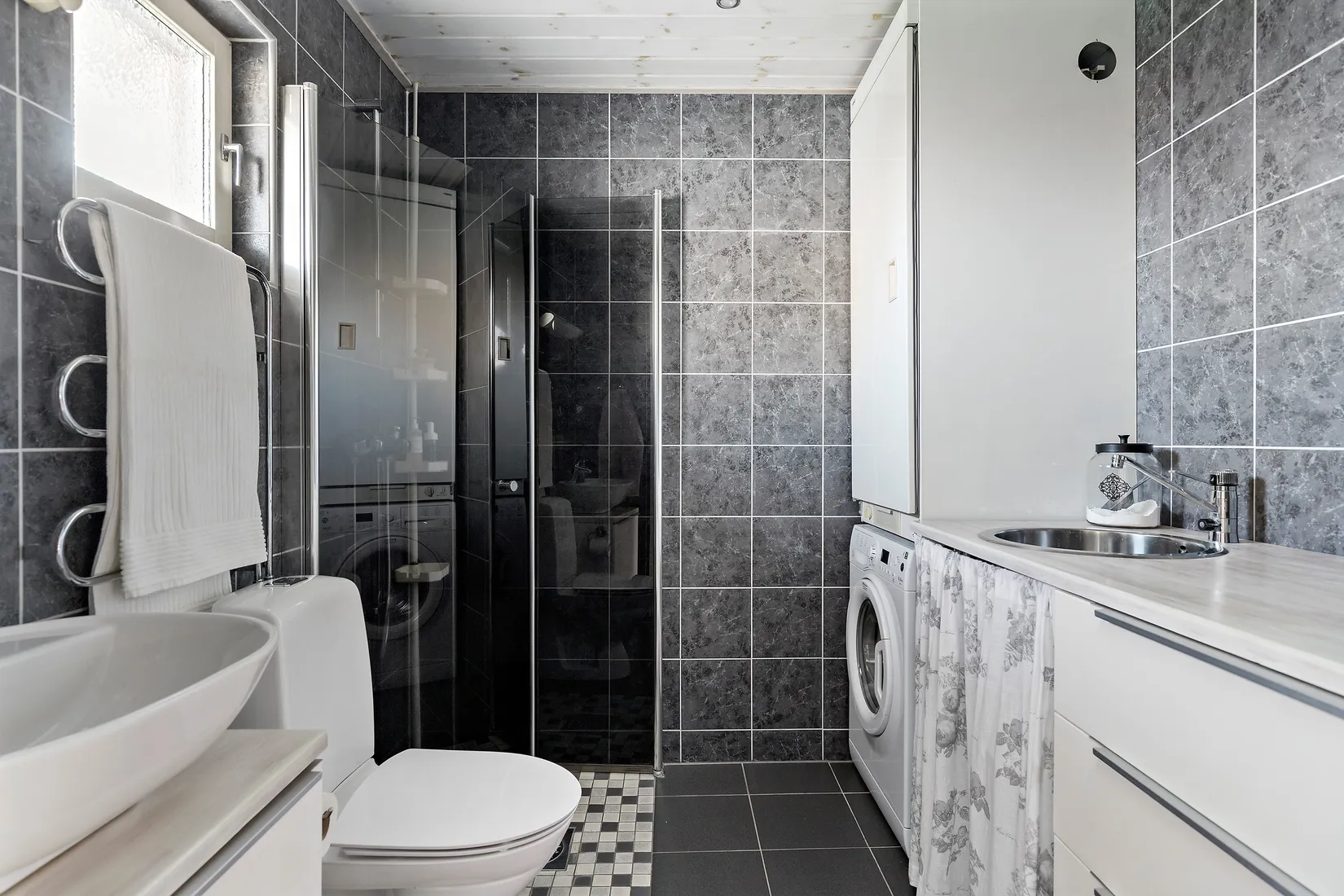 Bostadsrätt, Radhus, Britta Lenas gata 98, Hammerö, Kungsbacka