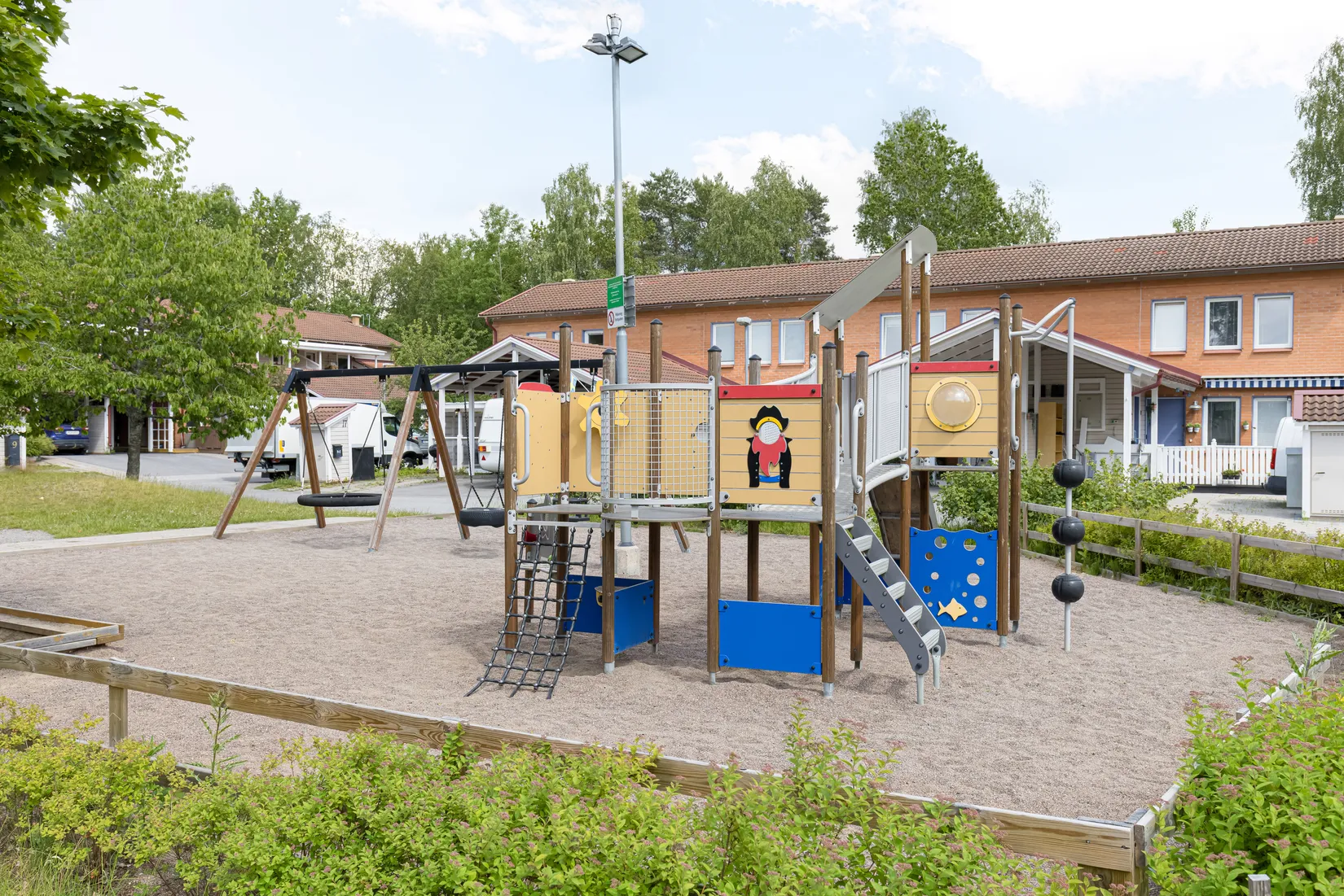 Radhus, Jupitergatan 28, Märsta - Östra Steninge, Sigtuna