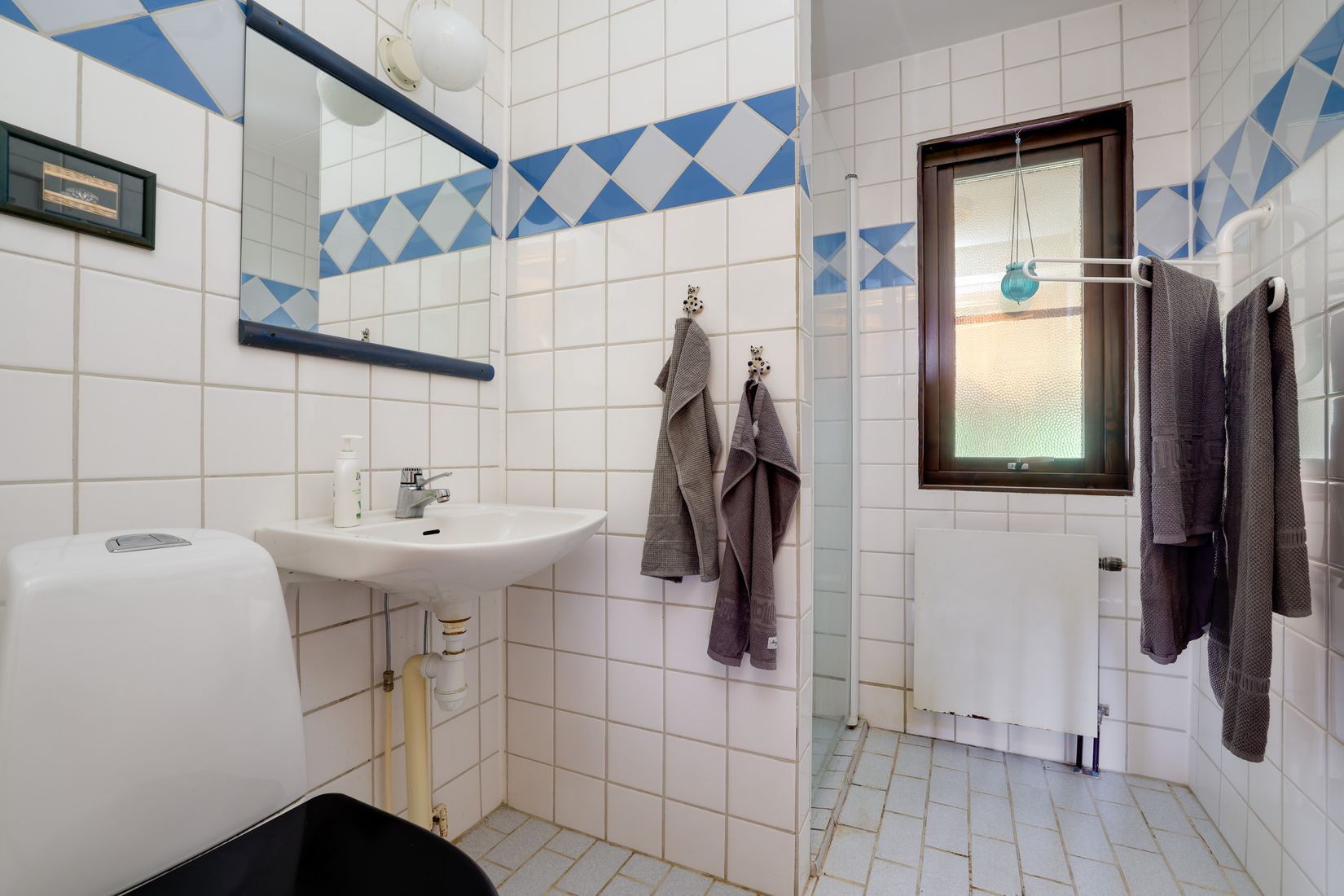 Villa, Englunds väg 6, Hällabrottet, Kumla