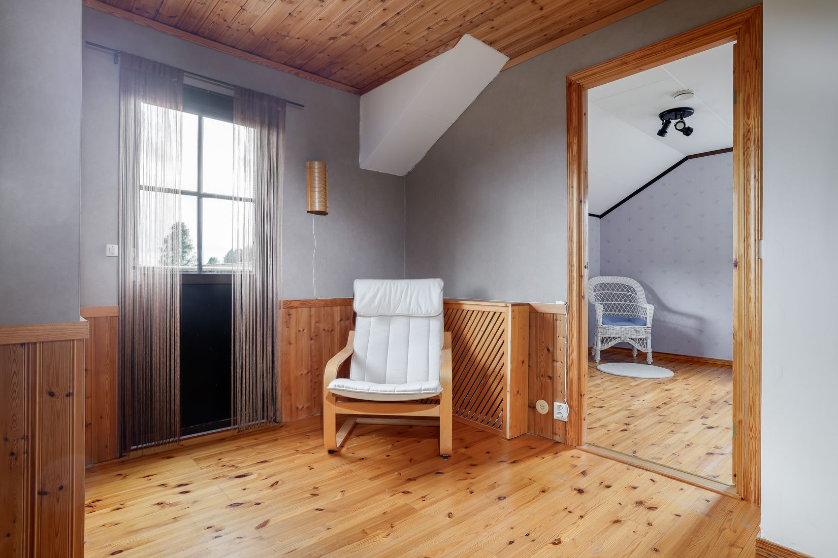 Villa, Englunds väg 6, Hällabrottet, Kumla