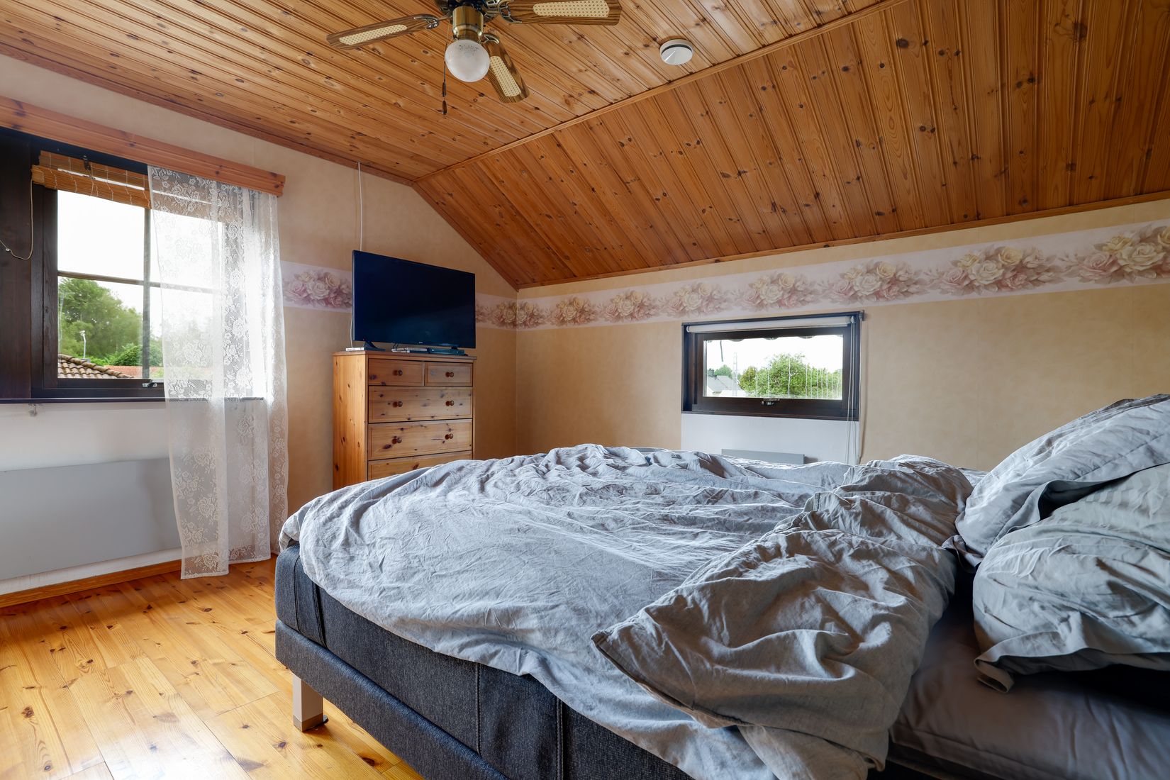 Villa, Englunds väg 6, Hällabrottet, Kumla