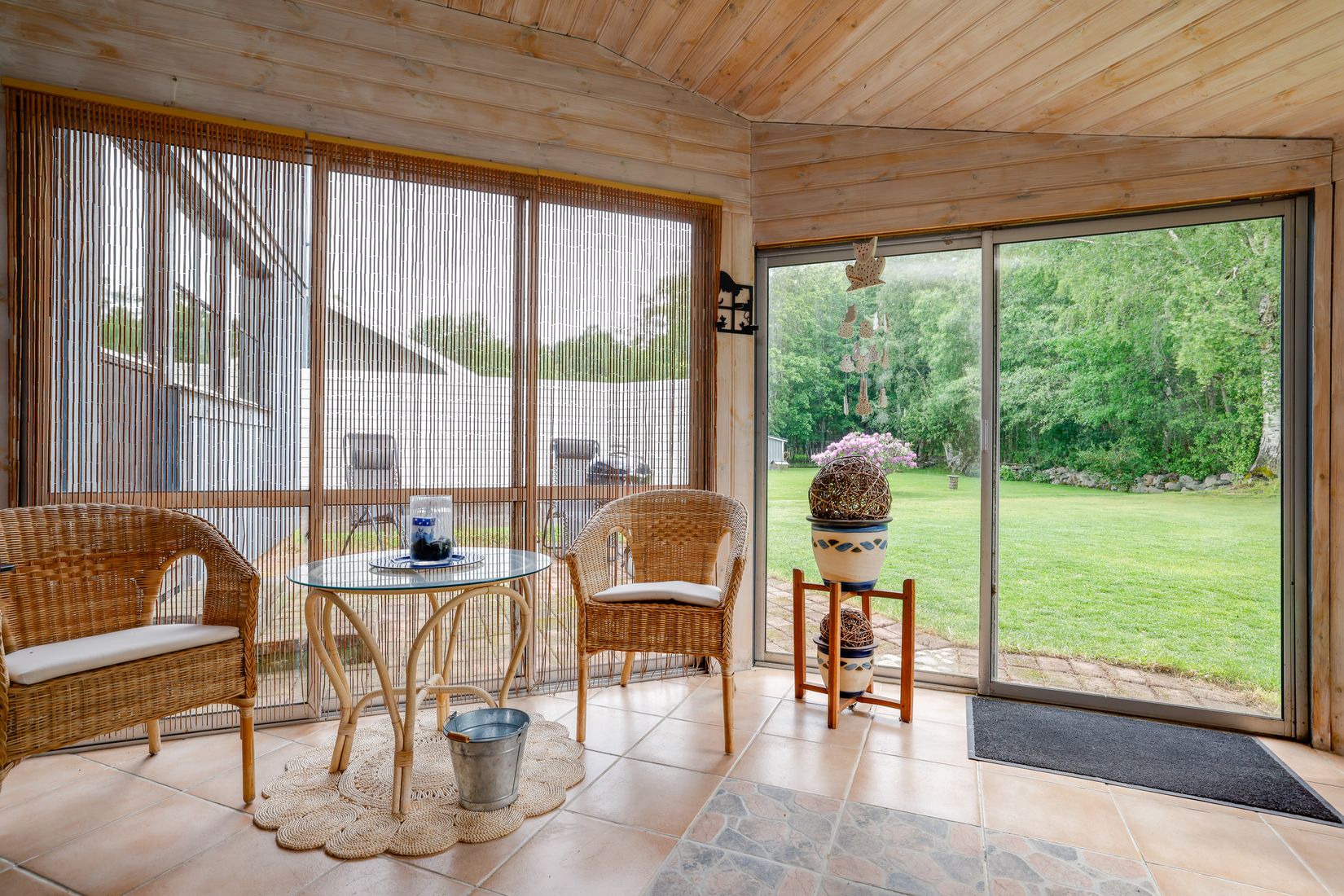 Villa, Englunds väg 6, Hällabrottet, Kumla