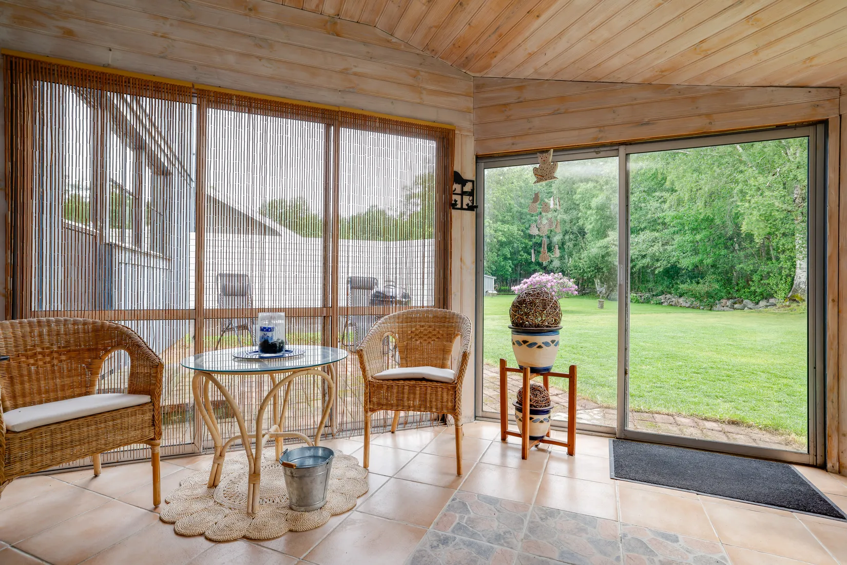 Villa, Englunds väg 6, Hällabrottet, Kumla
