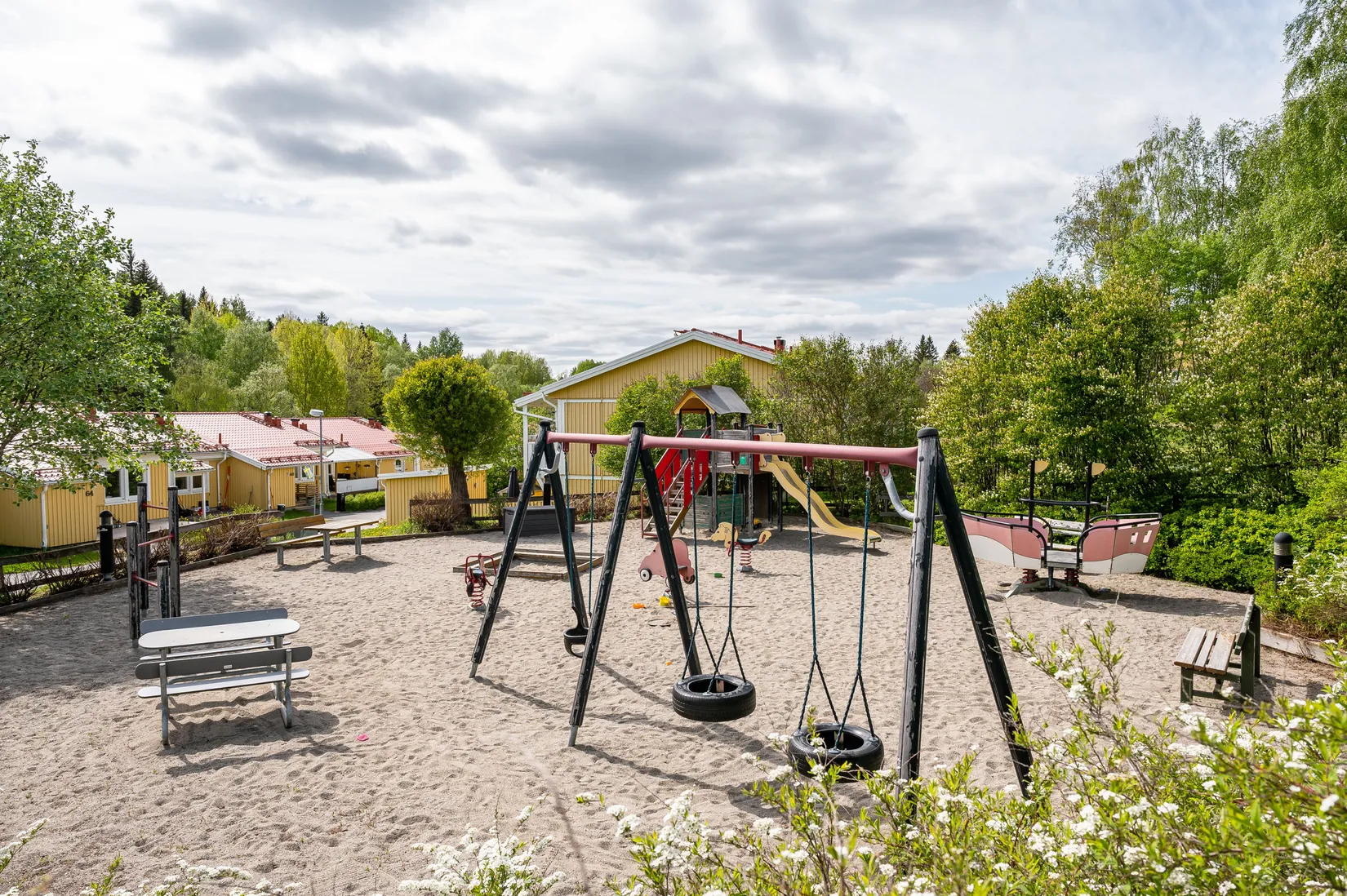 Radhus, Piteåvägen 45, Granloholm, Sundsvall
