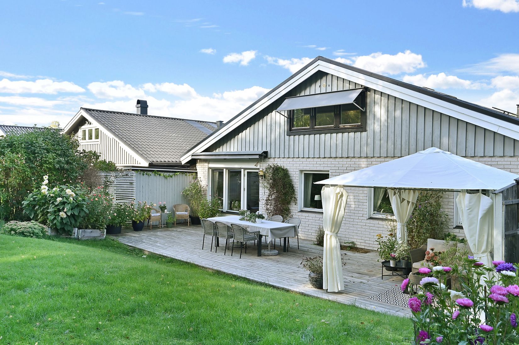 Villa, Tranbärsvägen 24, Hemmesta, Värmdö