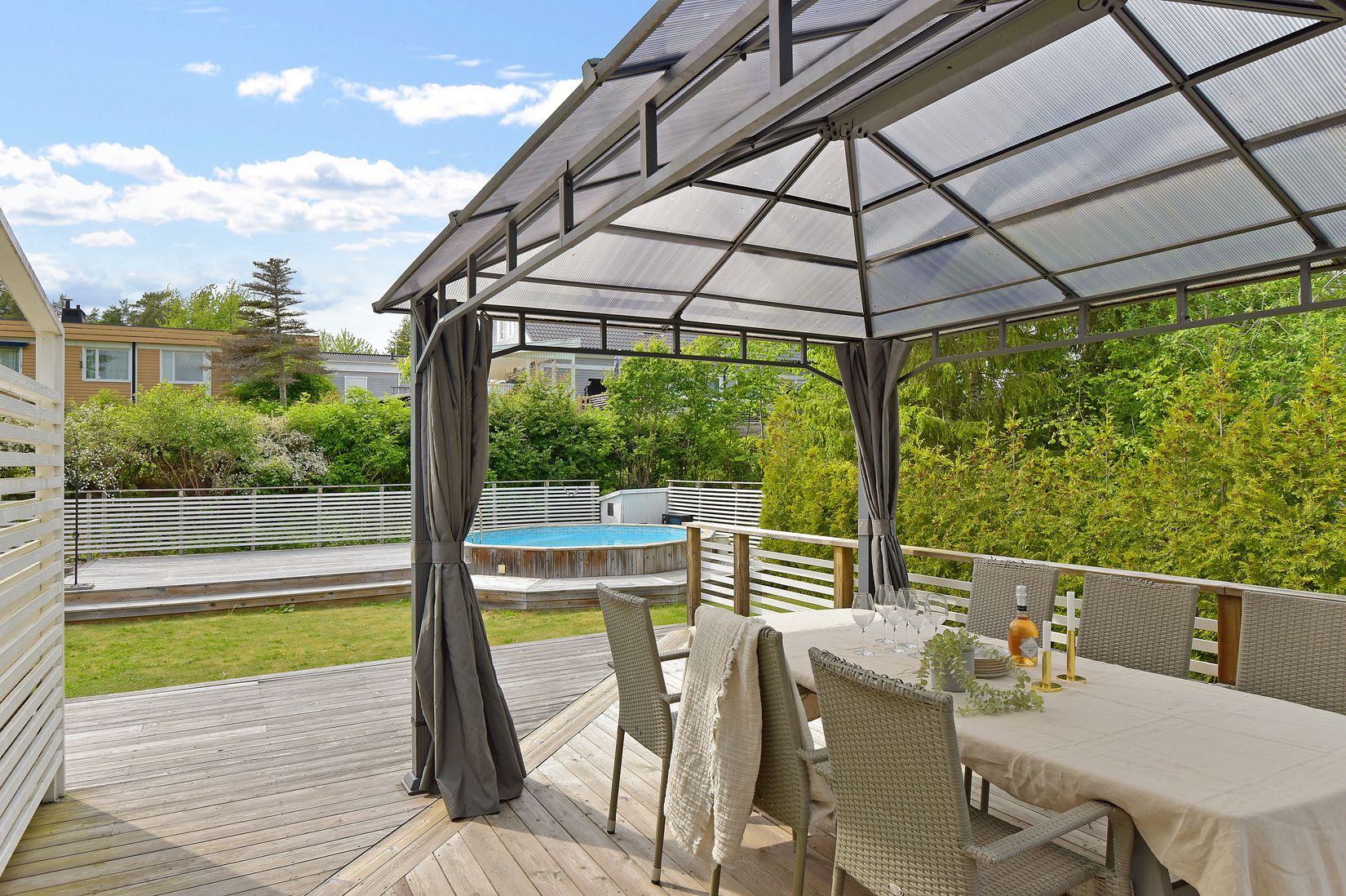 Villa, Radhus, Tvåspannsvägen 39, Vattmyra, Järfälla