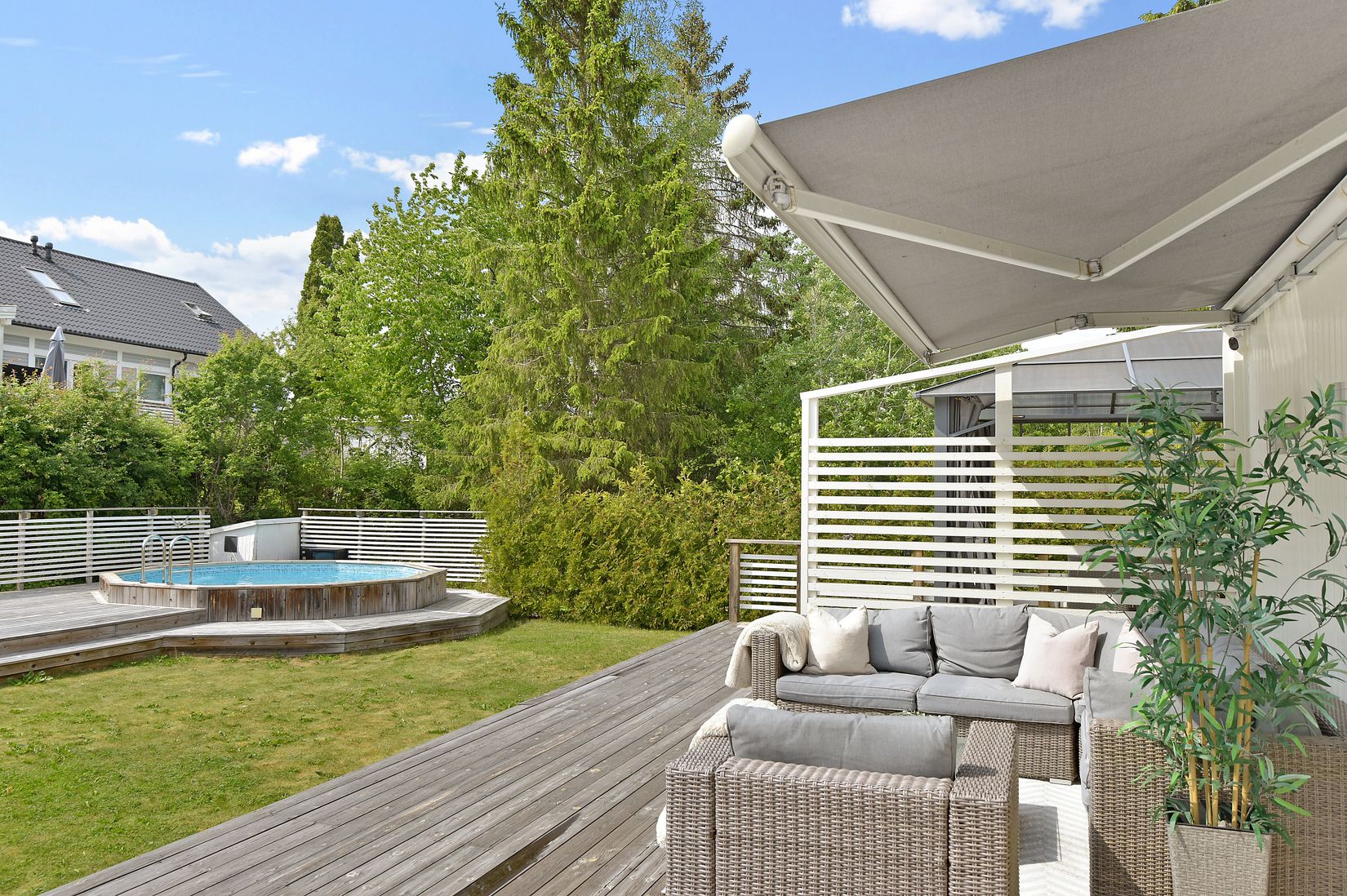 Villa, Radhus, Tvåspannsvägen 39, Vattmyra, Järfälla