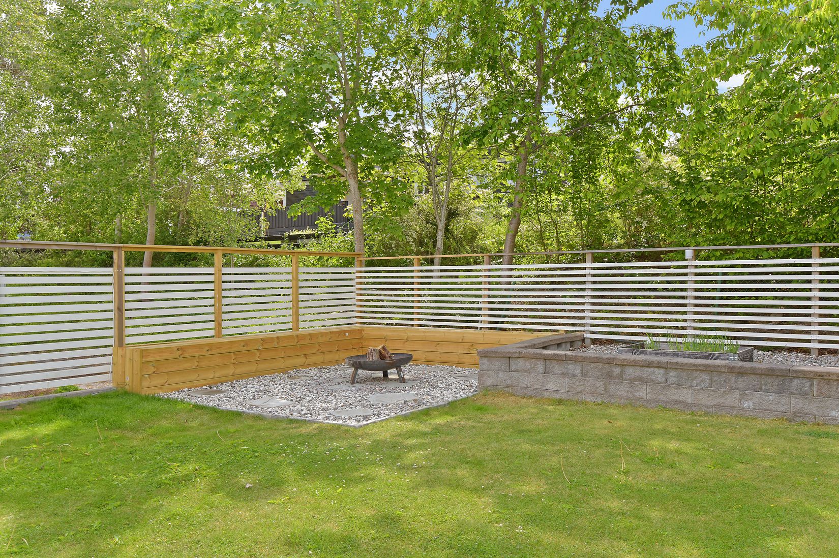 Villa, Radhus, Tvåspannsvägen 39, Vattmyra, Järfälla