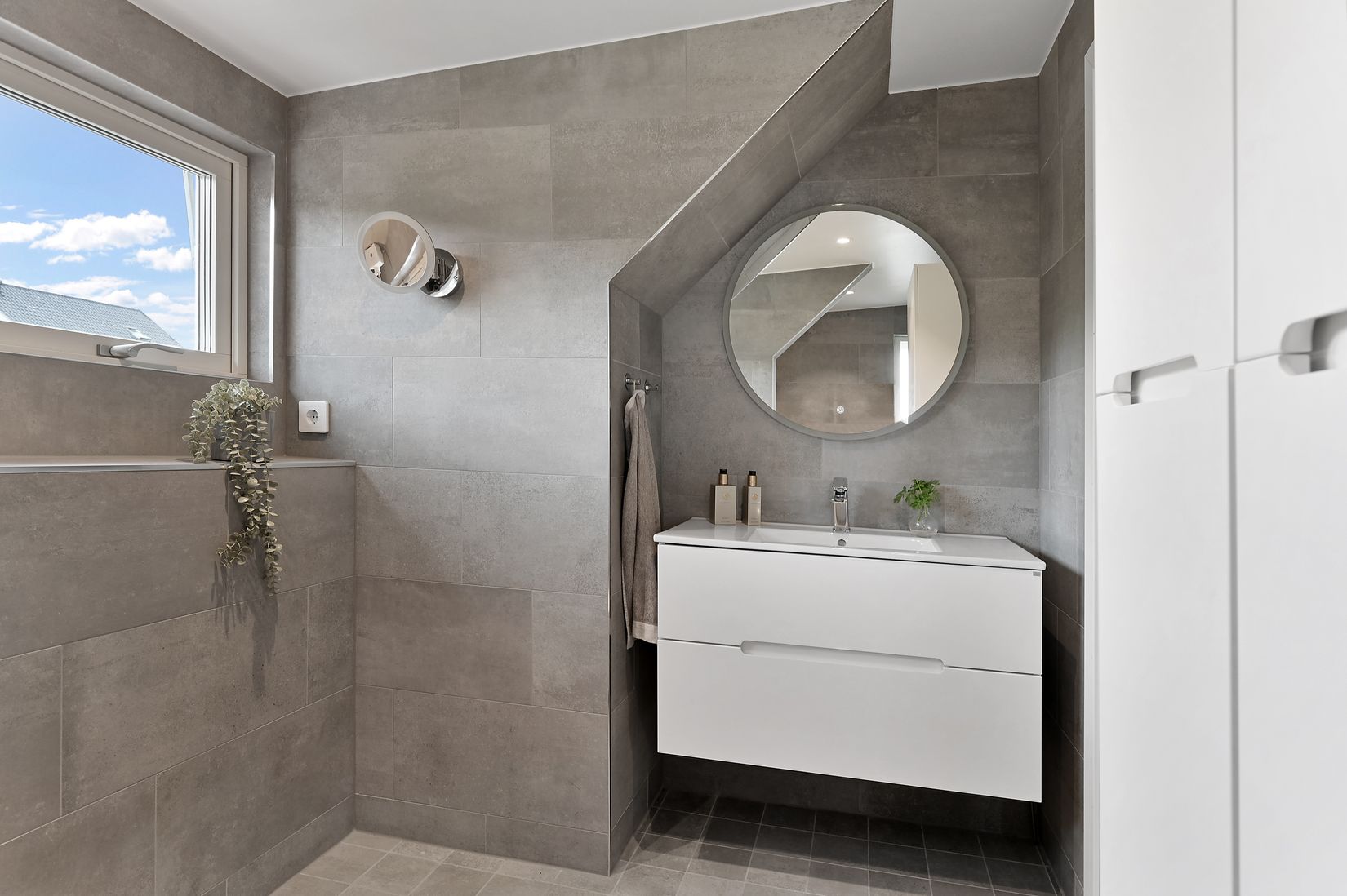 Villa, Radhus, Tvåspannsvägen 39, Vattmyra, Järfälla