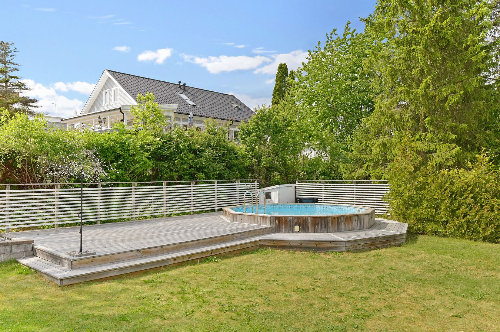 Villa, Radhus, Tvåspannsvägen 39, Vattmyra, Järfälla