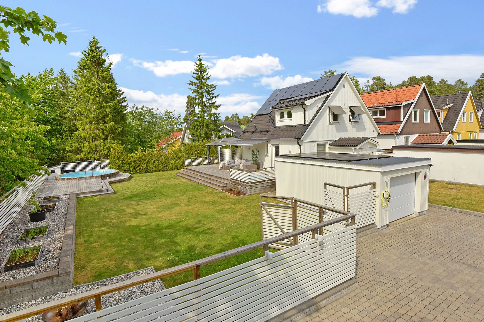 Villa, Radhus, Tvåspannsvägen 39, Vattmyra, Järfälla