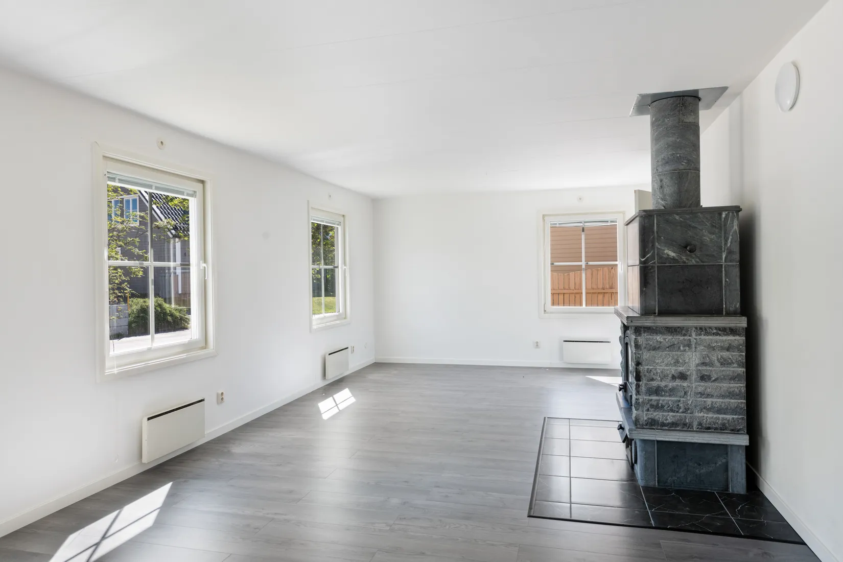 Villa, Linneavägen 5, Centrala Hallstavik, Norrtälje