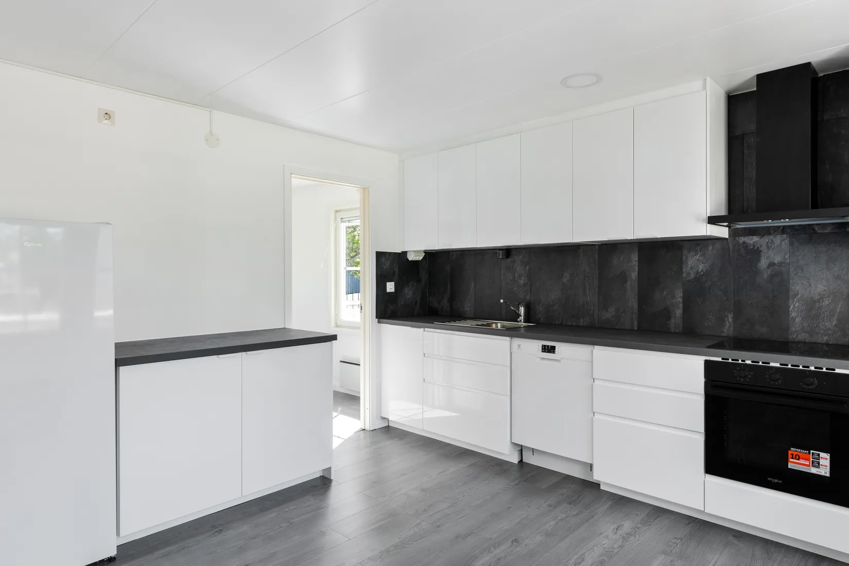 Villa, Linneavägen 5, Centrala Hallstavik, Norrtälje