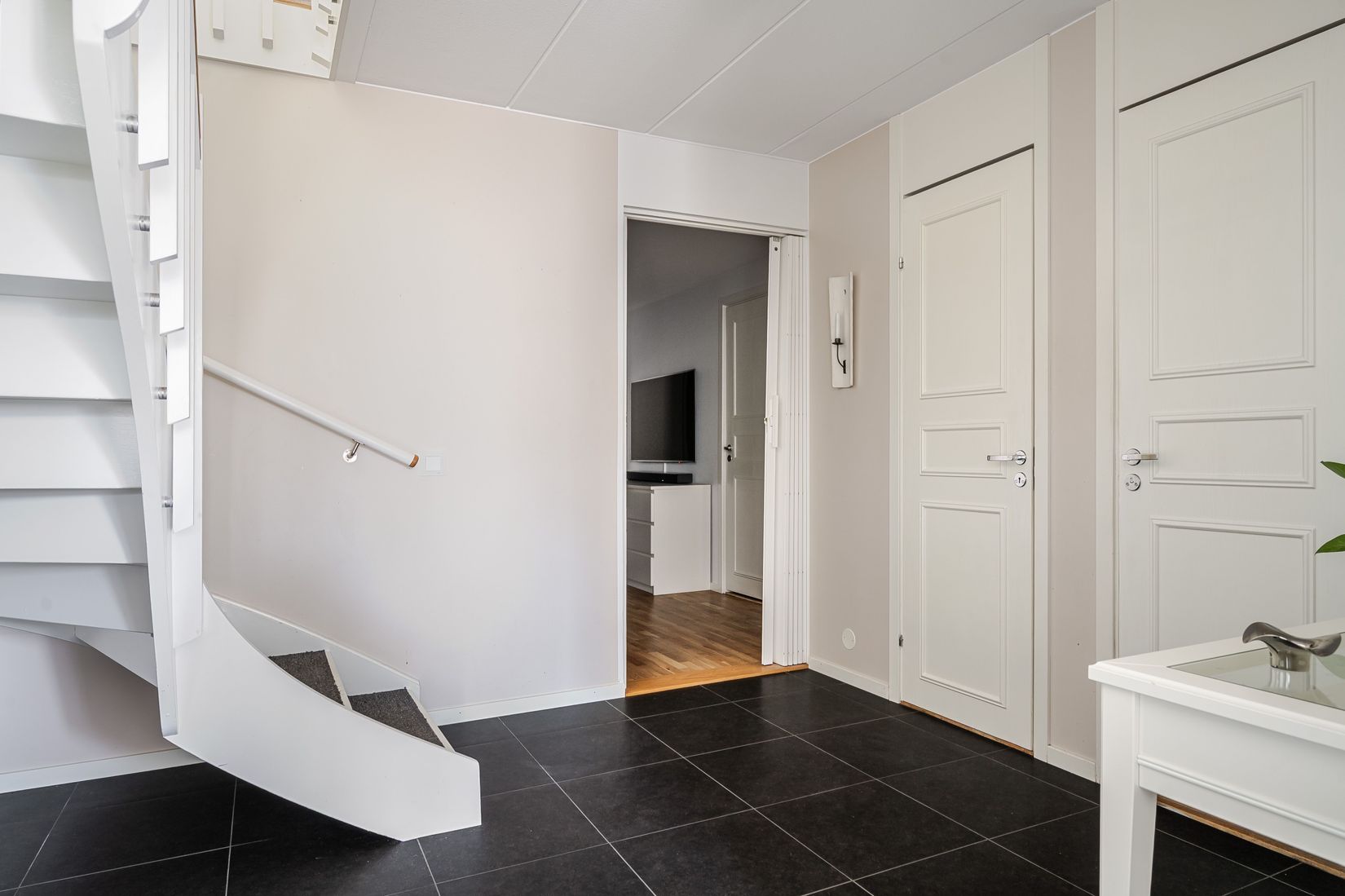 Villa, Radhus, Ugglestigen 31, Sandhamn, Nynäshamn