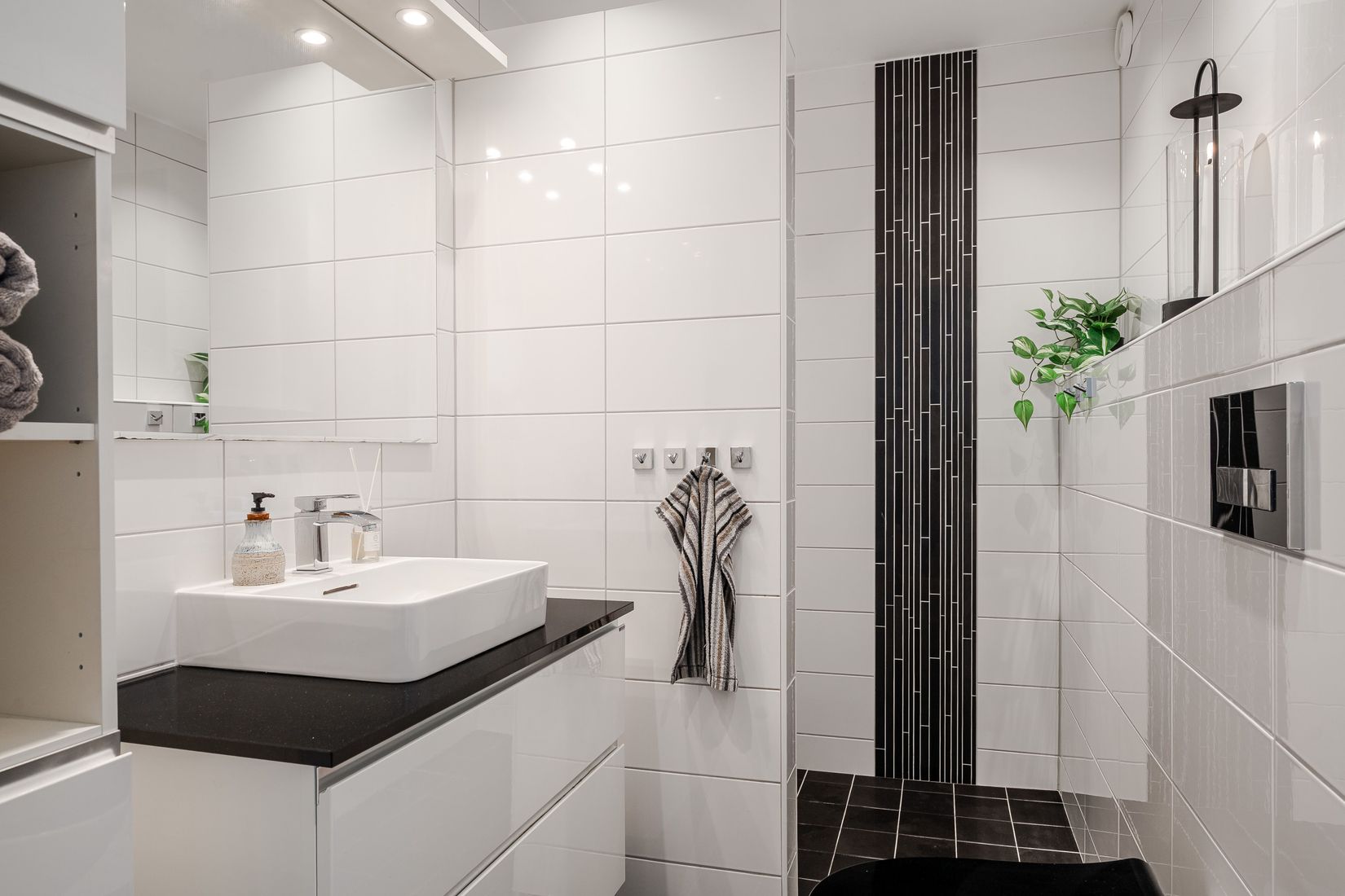 Villa, Radhus, Ugglestigen 31, Sandhamn, Nynäshamn