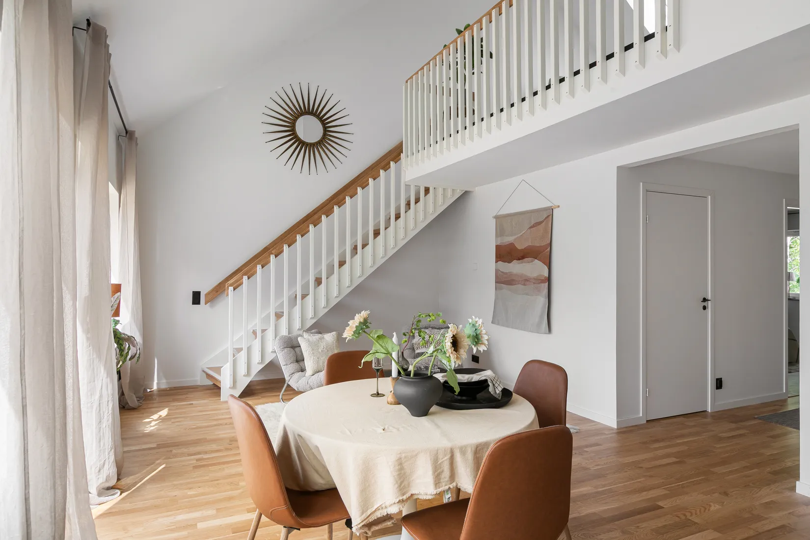 Radhus, Fönsterlavsvägen 11B, Järvstagläntan, Gävle