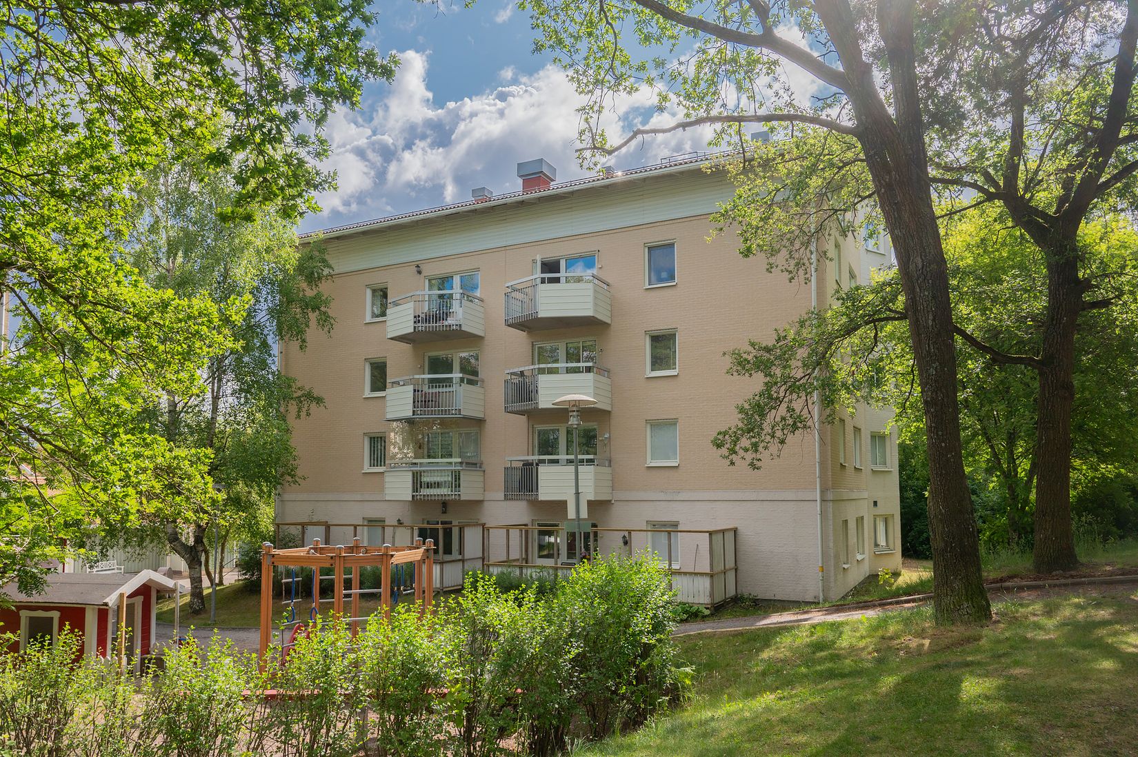 Bostadsrätt, Lillhagsvägen 8, Älvsjöbadet, Stockholm