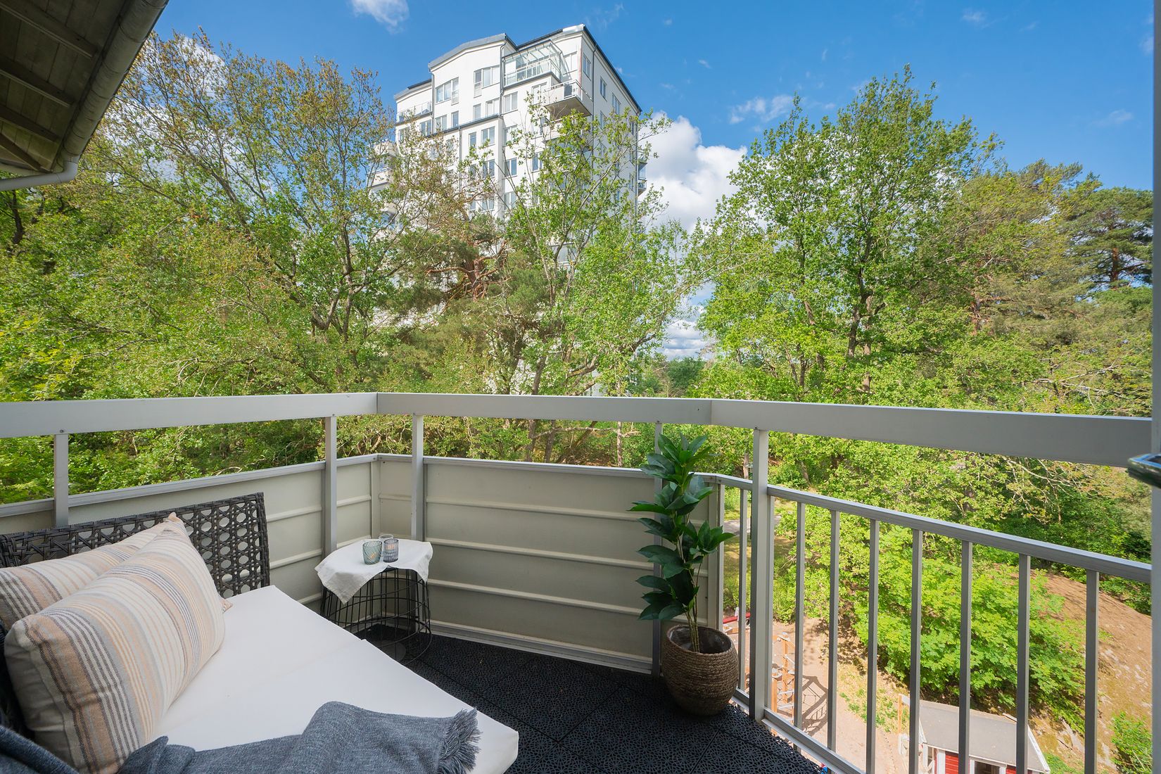 Bostadsrätt, Lillhagsvägen 8, Älvsjöbadet, Stockholm