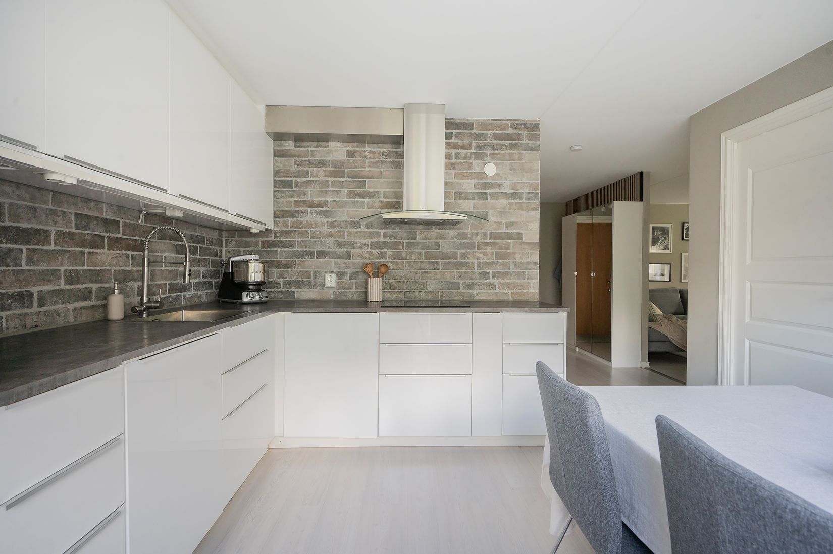 Bostadsrätt, Lillhagsvägen 8, Älvsjöbadet, Stockholm