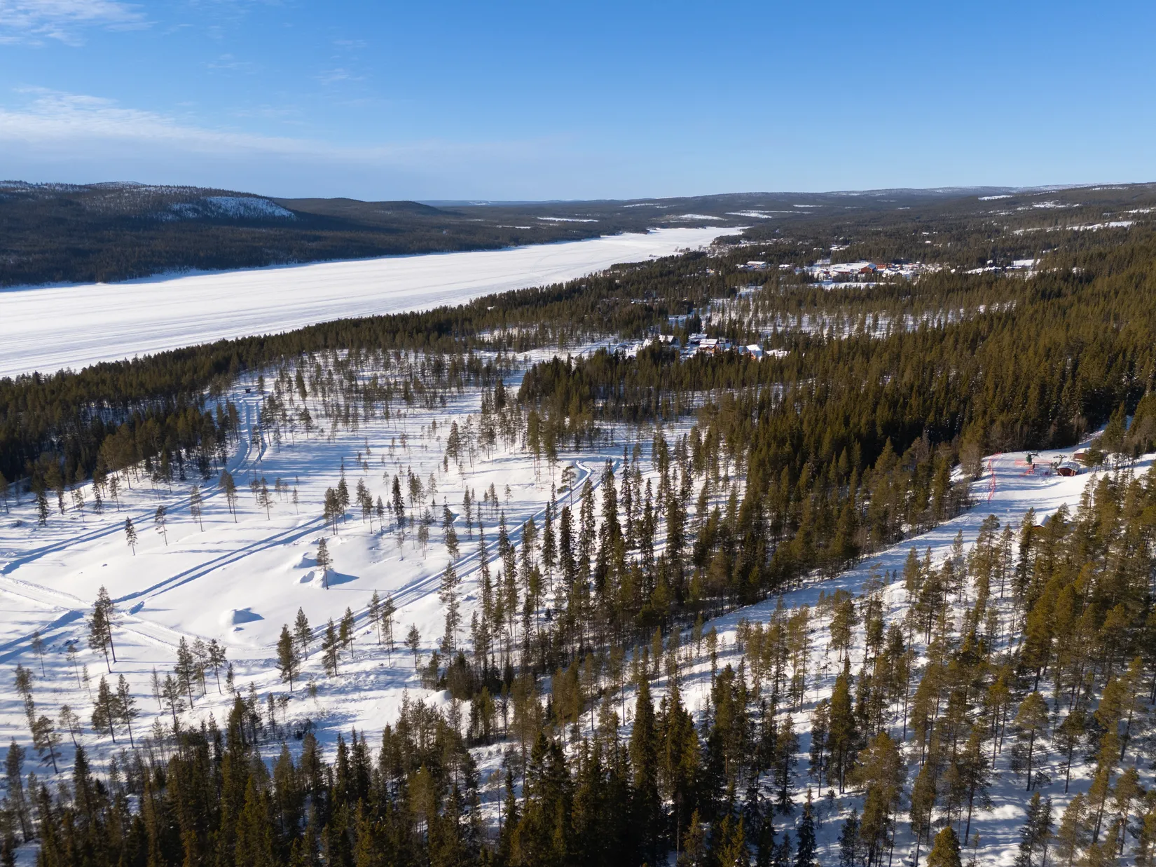 Tomt, Lovsångsslingan 10, Härjedalen