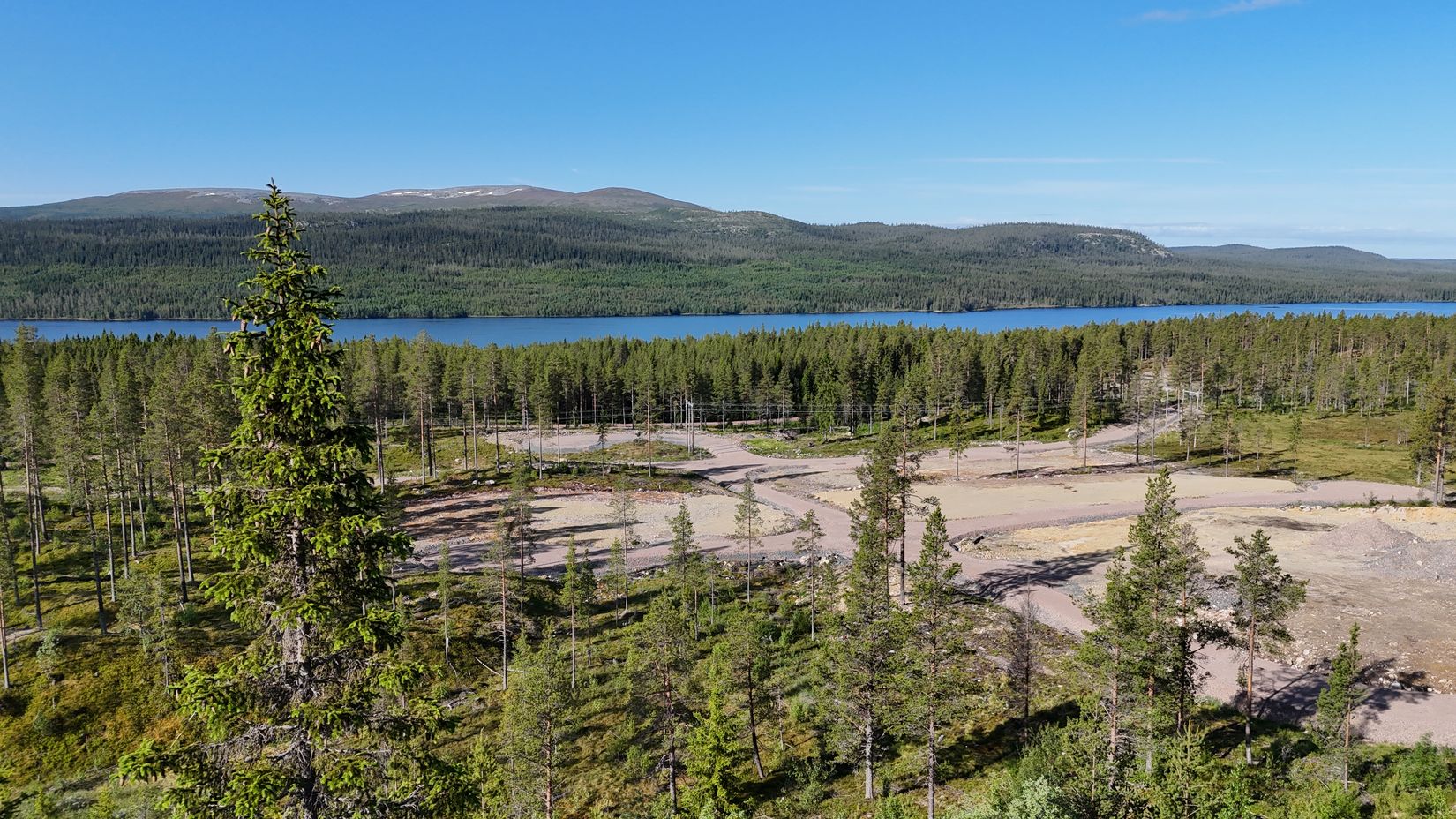 Tomt, Lovsångsslingan 10, Härjedalen