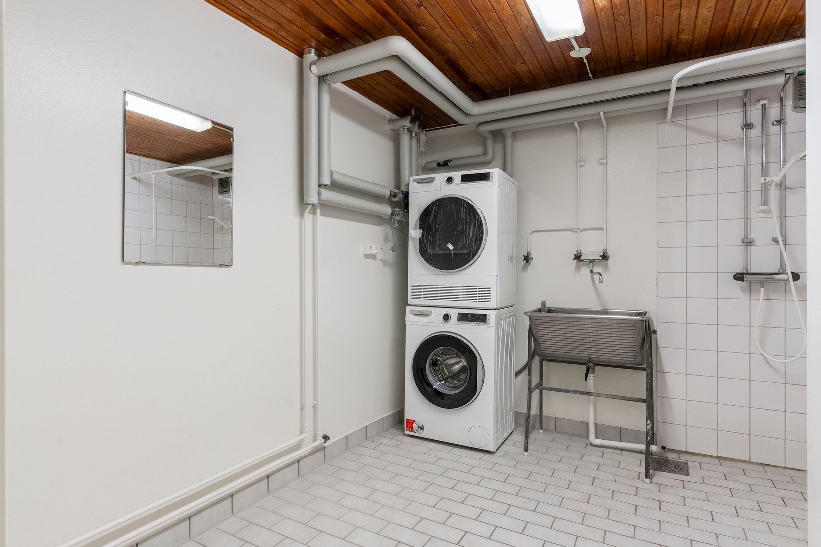 Villa, Radhus, Skillnadsgatan 8D, Lilla Edet Centrum, Lilla Edet