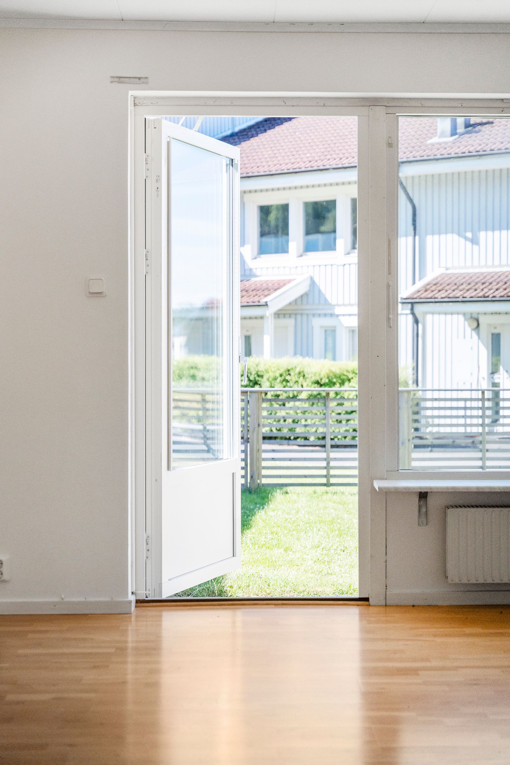 Villa, Radhus, Skillnadsgatan 8D, Lilla Edet Centrum, Lilla Edet