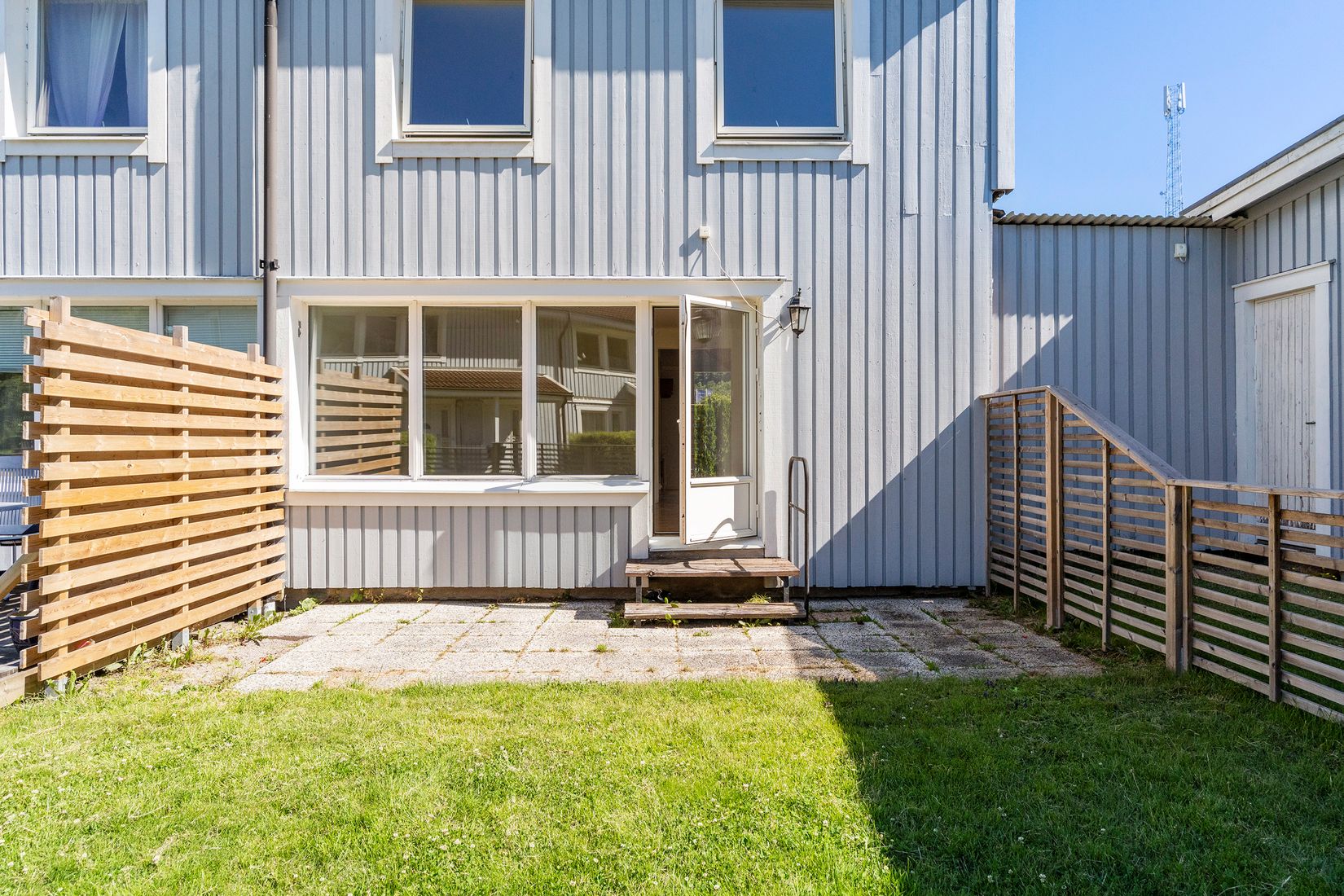 Villa, Radhus, Skillnadsgatan 8D, Lilla Edet Centrum, Lilla Edet