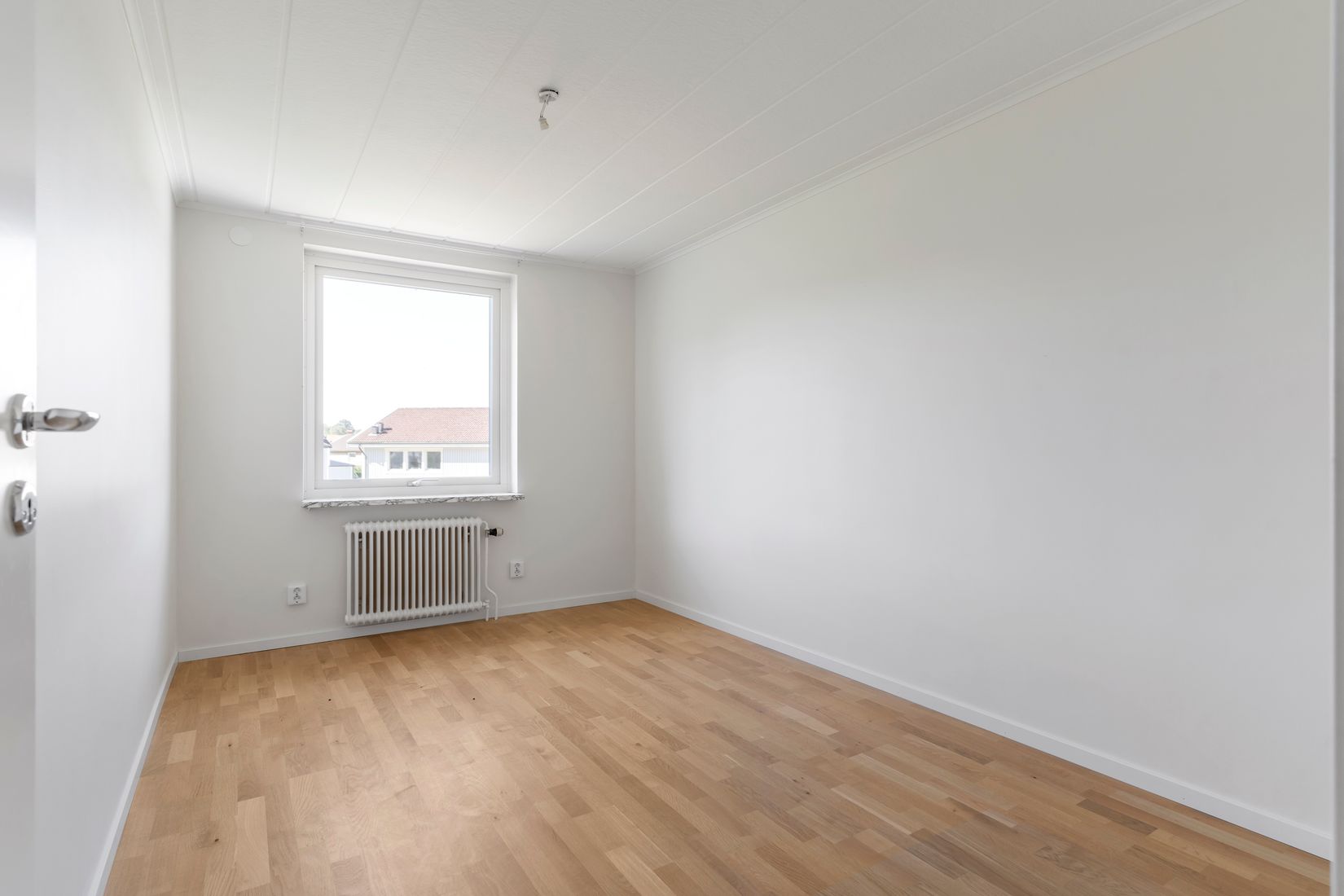 Villa, Radhus, Skillnadsgatan 10B, Lilla Edet Centrum, Lilla Edet