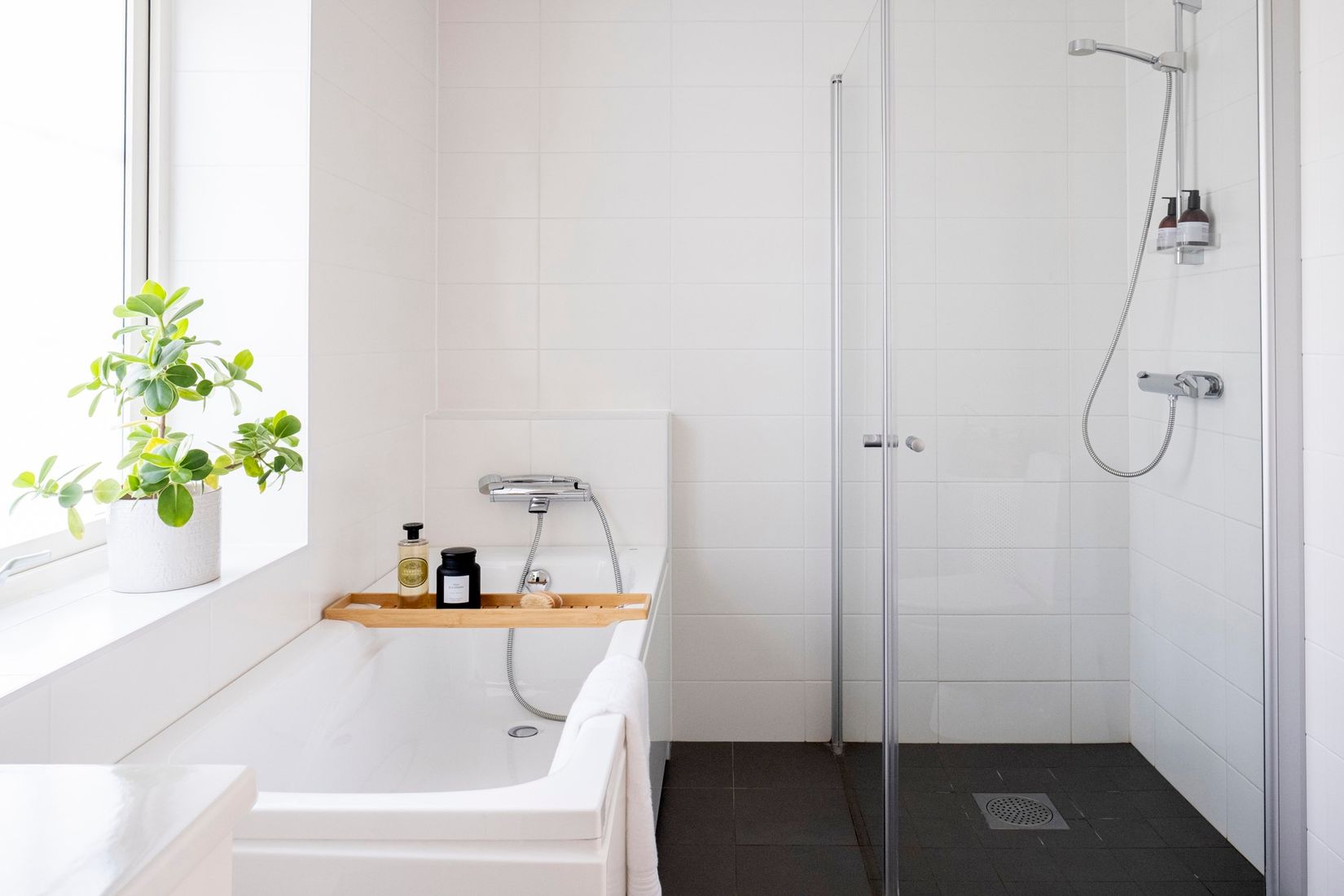 Radhus, Ardennervägen 2h, Svinninge, Österåker