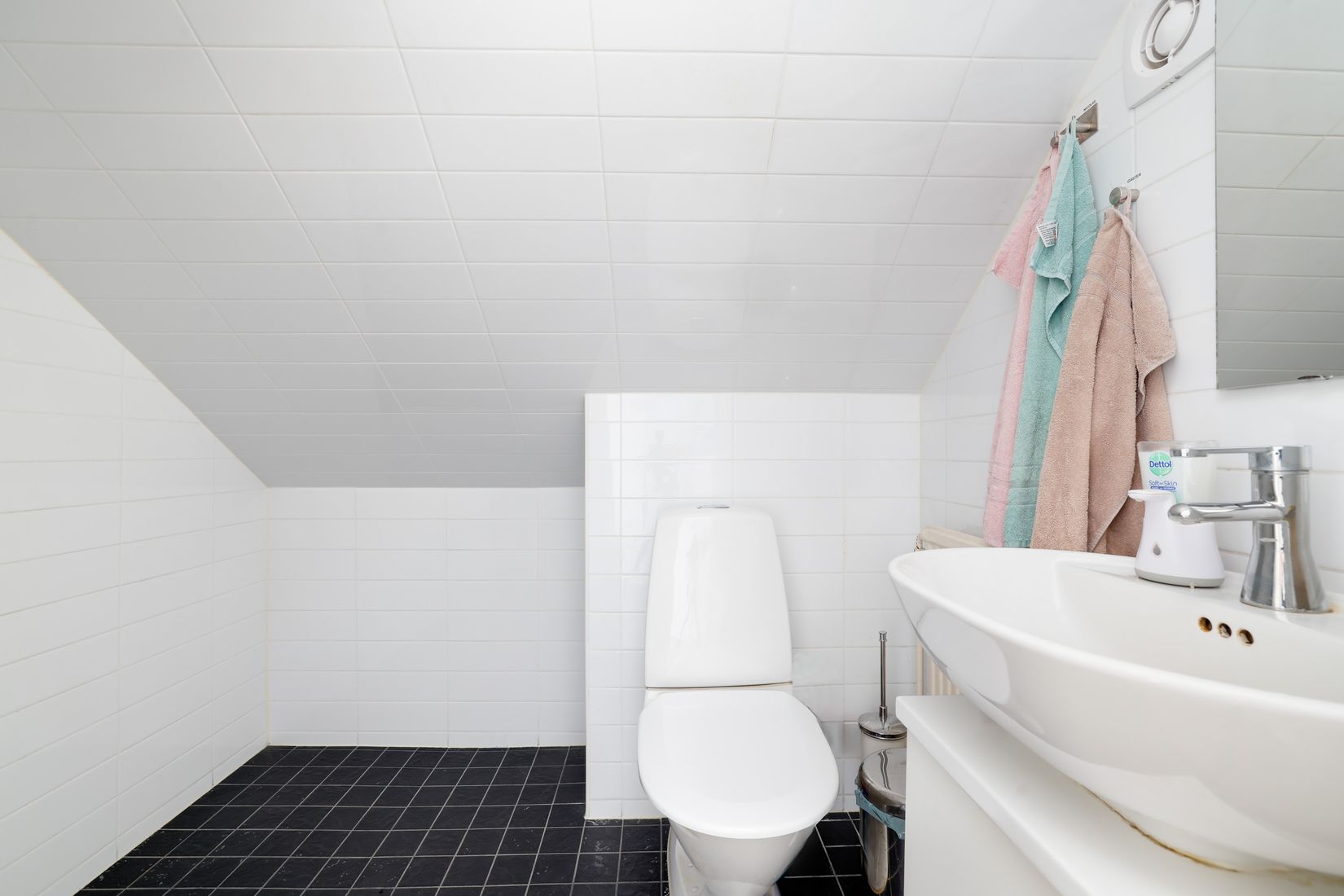 Villa, Allmogegatan 95, Nya Hjärsta, Örebro