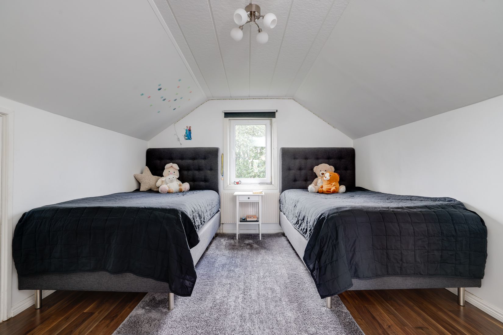 Villa, Allmogegatan 95, Nya Hjärsta, Örebro