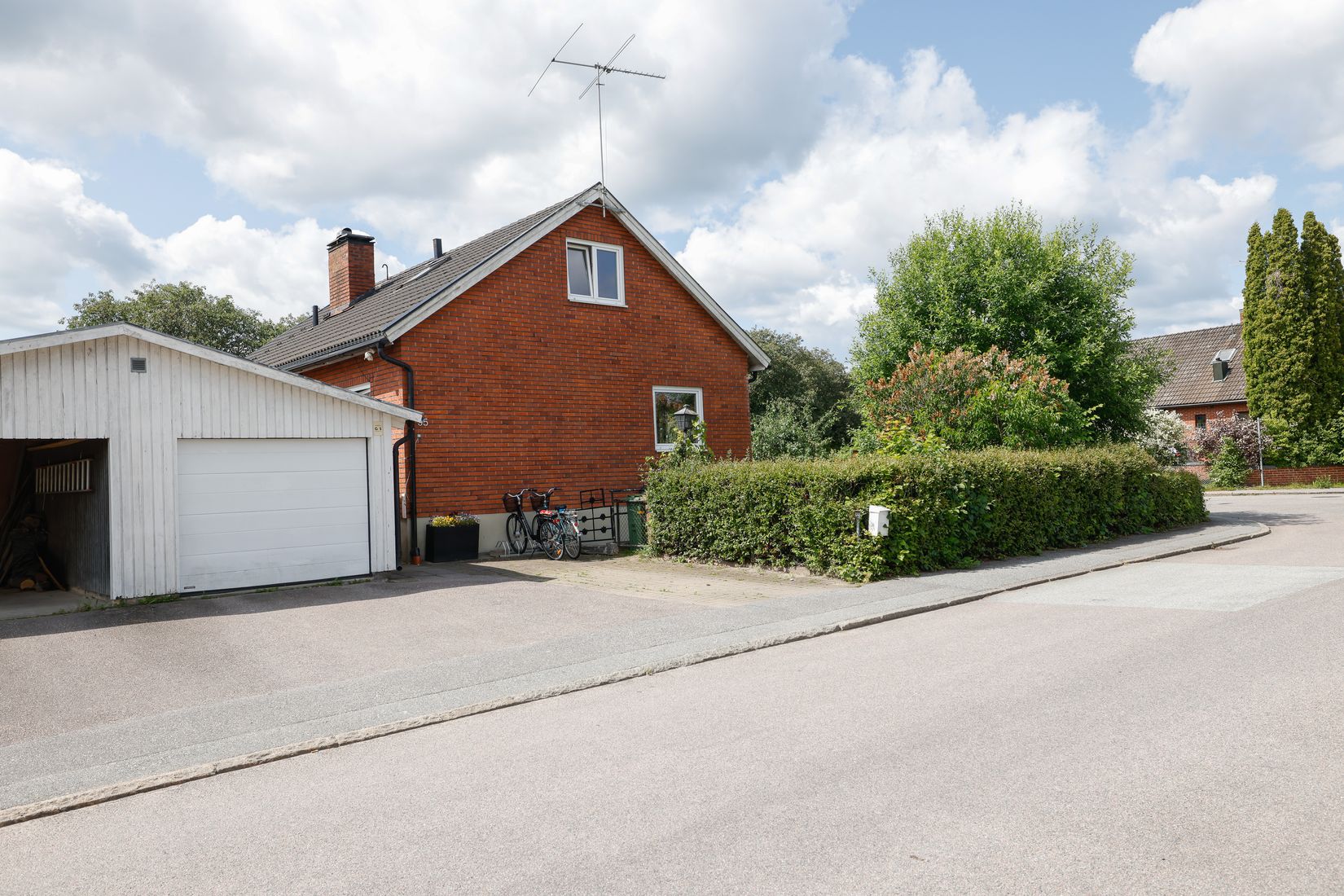 Villa, Allmogegatan 95, Nya Hjärsta, Örebro