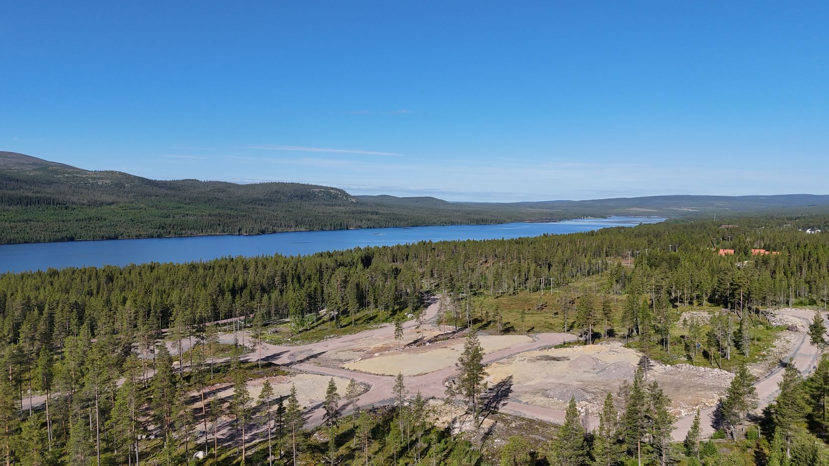 Tomt, Lovsångsslingan 2, Härjedalen
