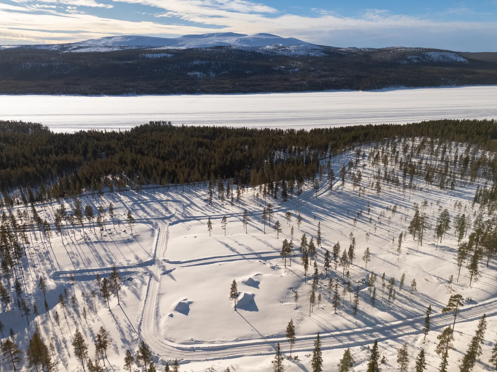 Tomt, Lovsångsslingan 2, Härjedalen