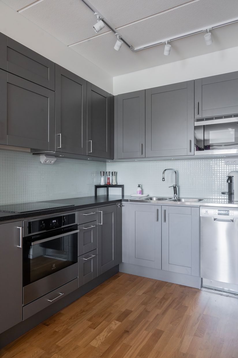 Bostadsrätt, Gamlegårdsvägen 12, Centrala Huddinge - Kvarnbergsplan, Huddinge