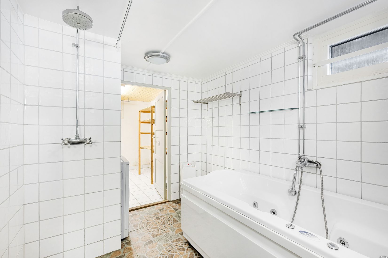 Villa, Granhällsvägen 5, Malmby, Strängnäs