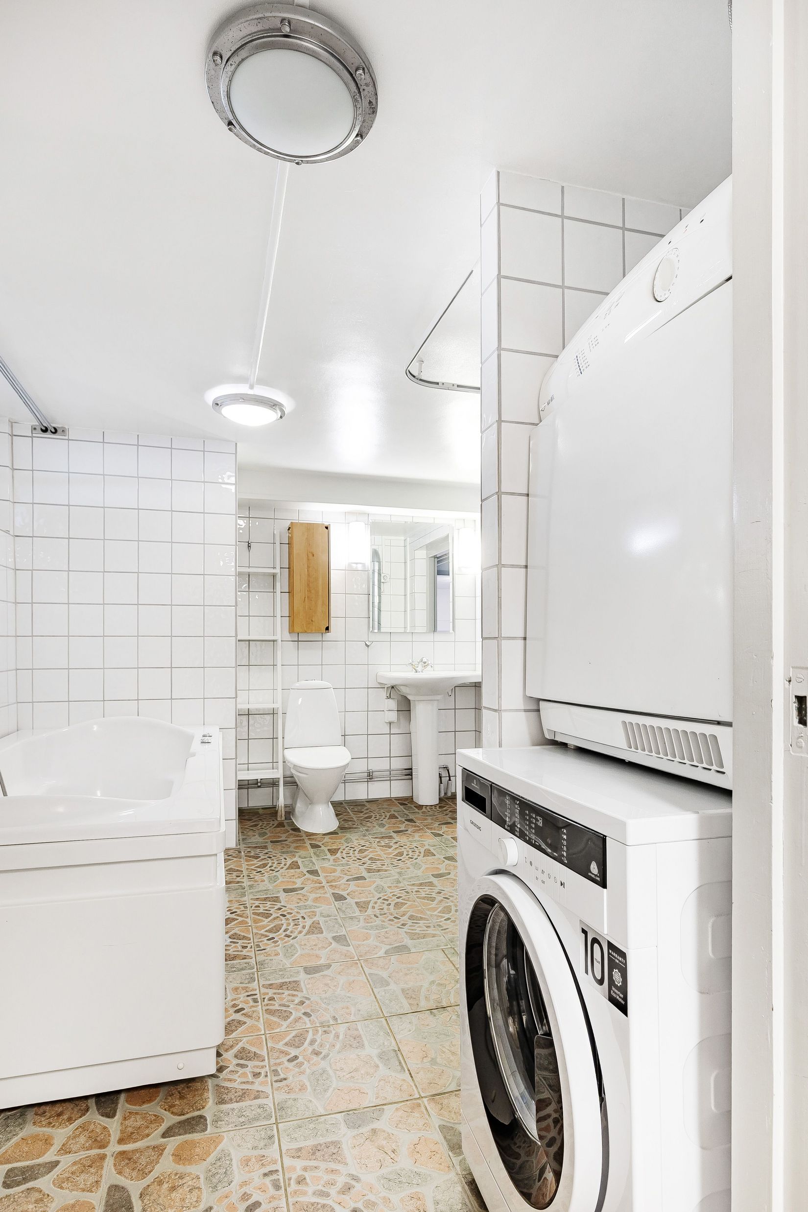 Villa, Granhällsvägen 5, Malmby, Strängnäs