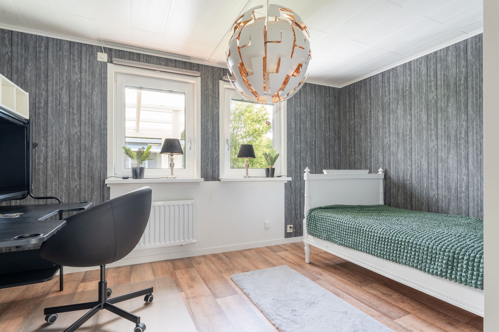 Fritidshus, Edsviksvägen 1, Hjälmsätters Fritidshusområde, Katrineholm