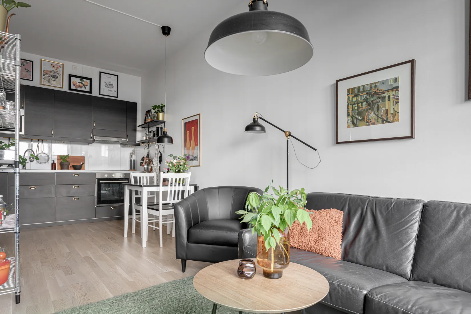 Bostadsrätt, Förrådsvägen 42, Centrala Huddinge, Huddinge