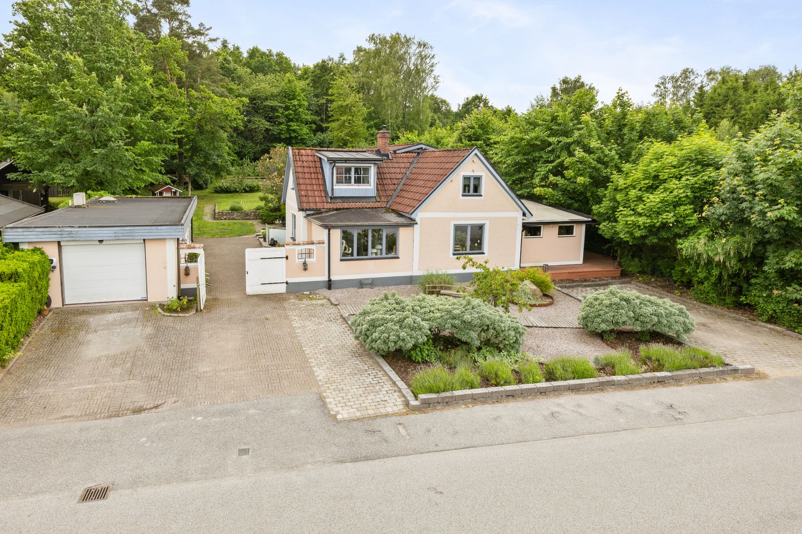 Villa, Östra Bangatan 7, Sjöbo