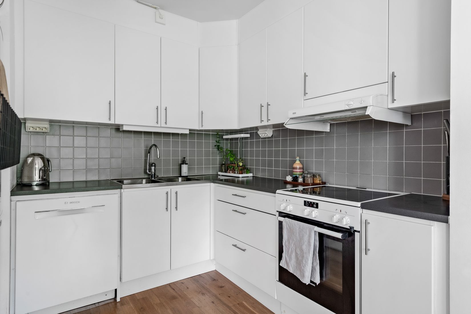 Bostadsrätt, Korintvägen 11, Uteplats, Hökarängen, Stockholm