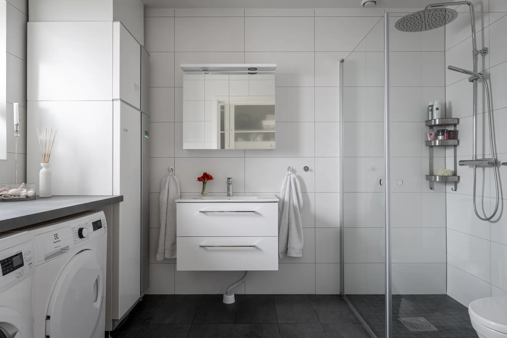 Bostadsrätt, Radhus, Djupdalsvägen 2B, Länna , Huddinge