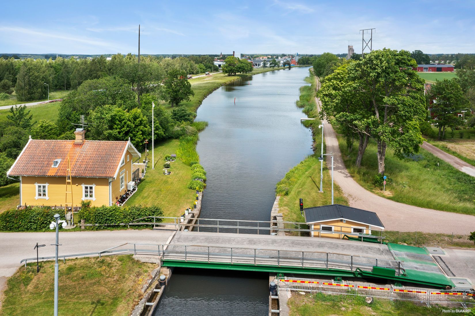 Tomt, Lyckegatan 9, Töreboda