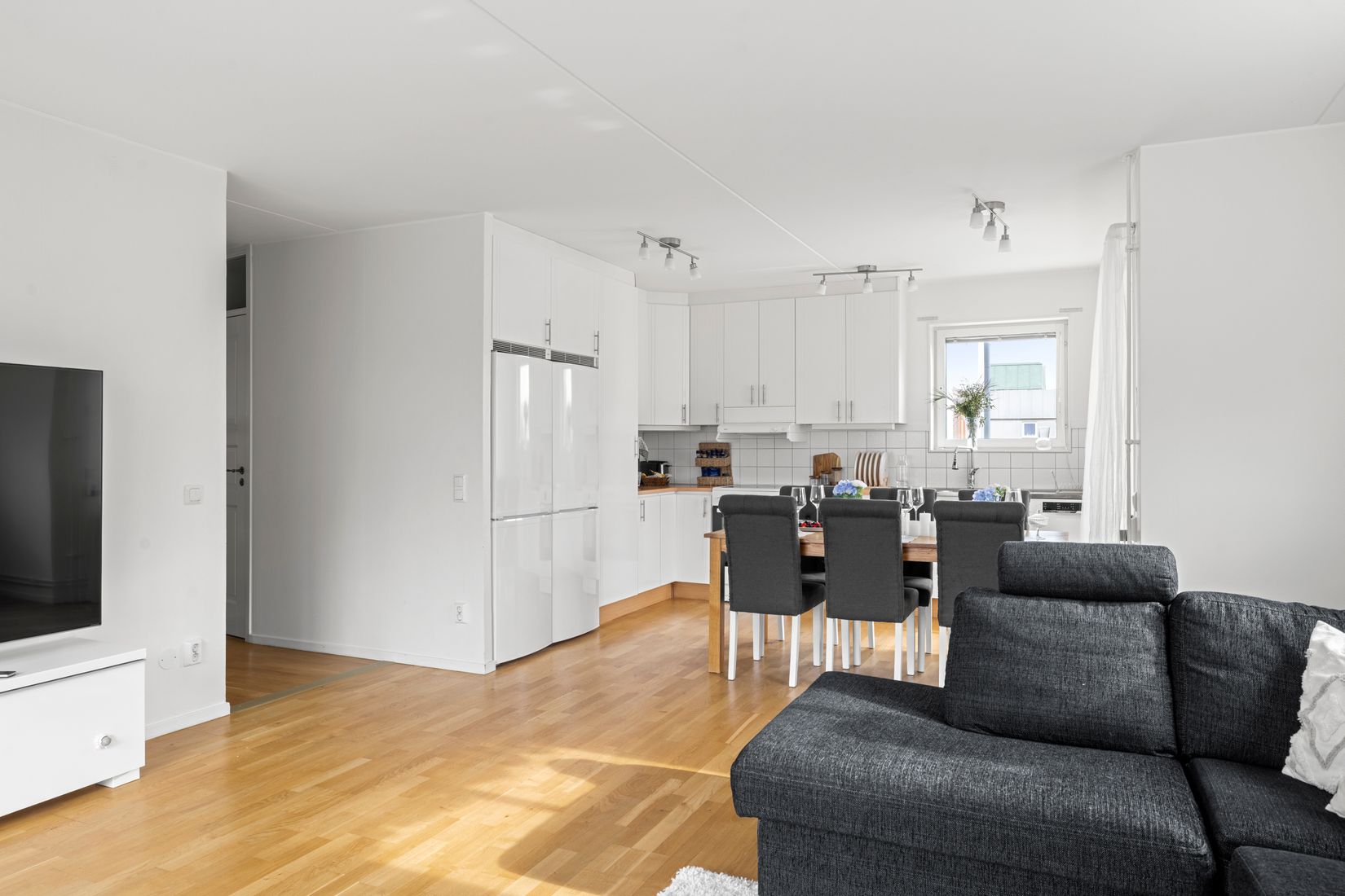 Bostadsrätt, Ekholmsvägen 253, Skärholmen, Stockholm