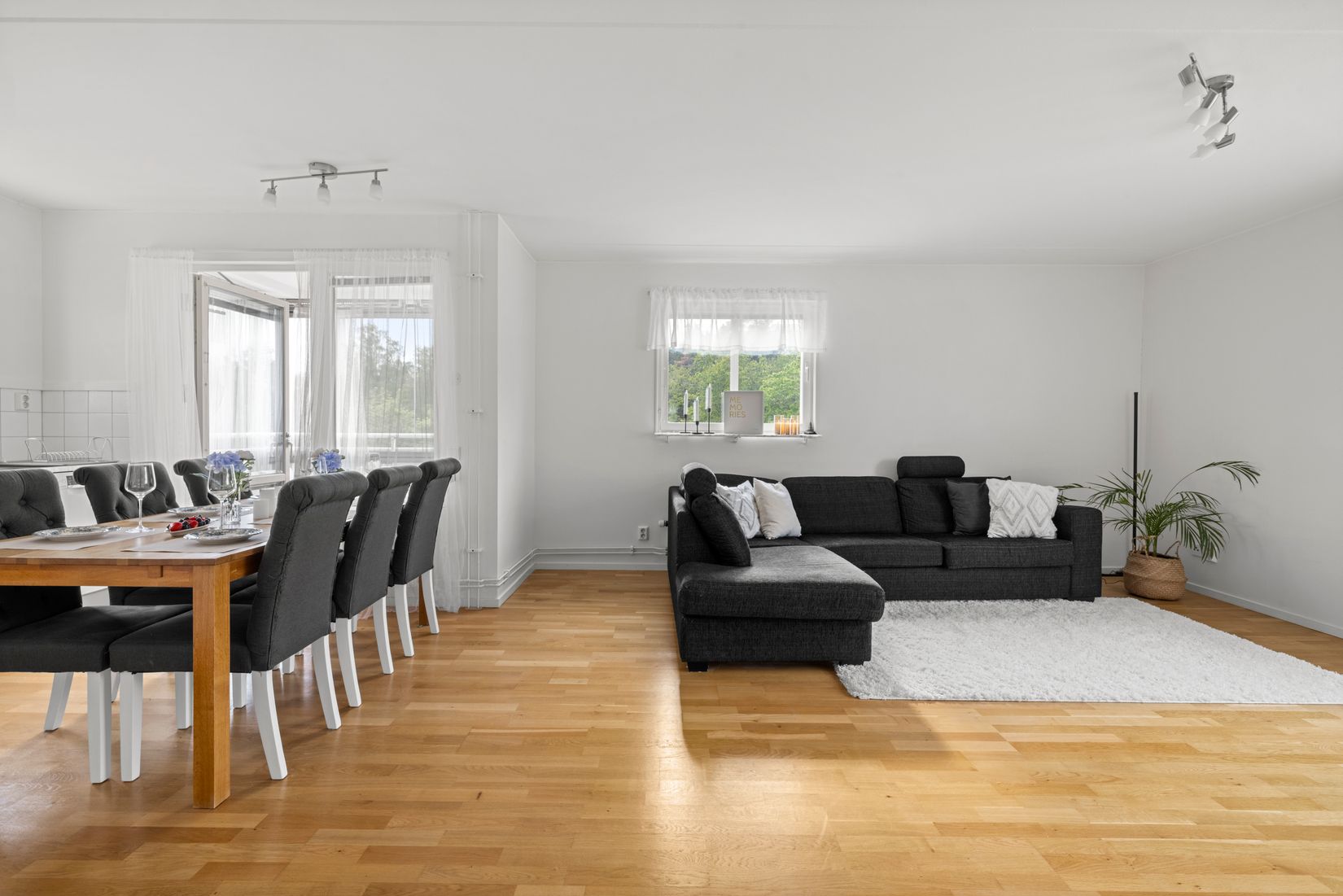 Bostadsrätt, Ekholmsvägen 253, Skärholmen, Stockholm