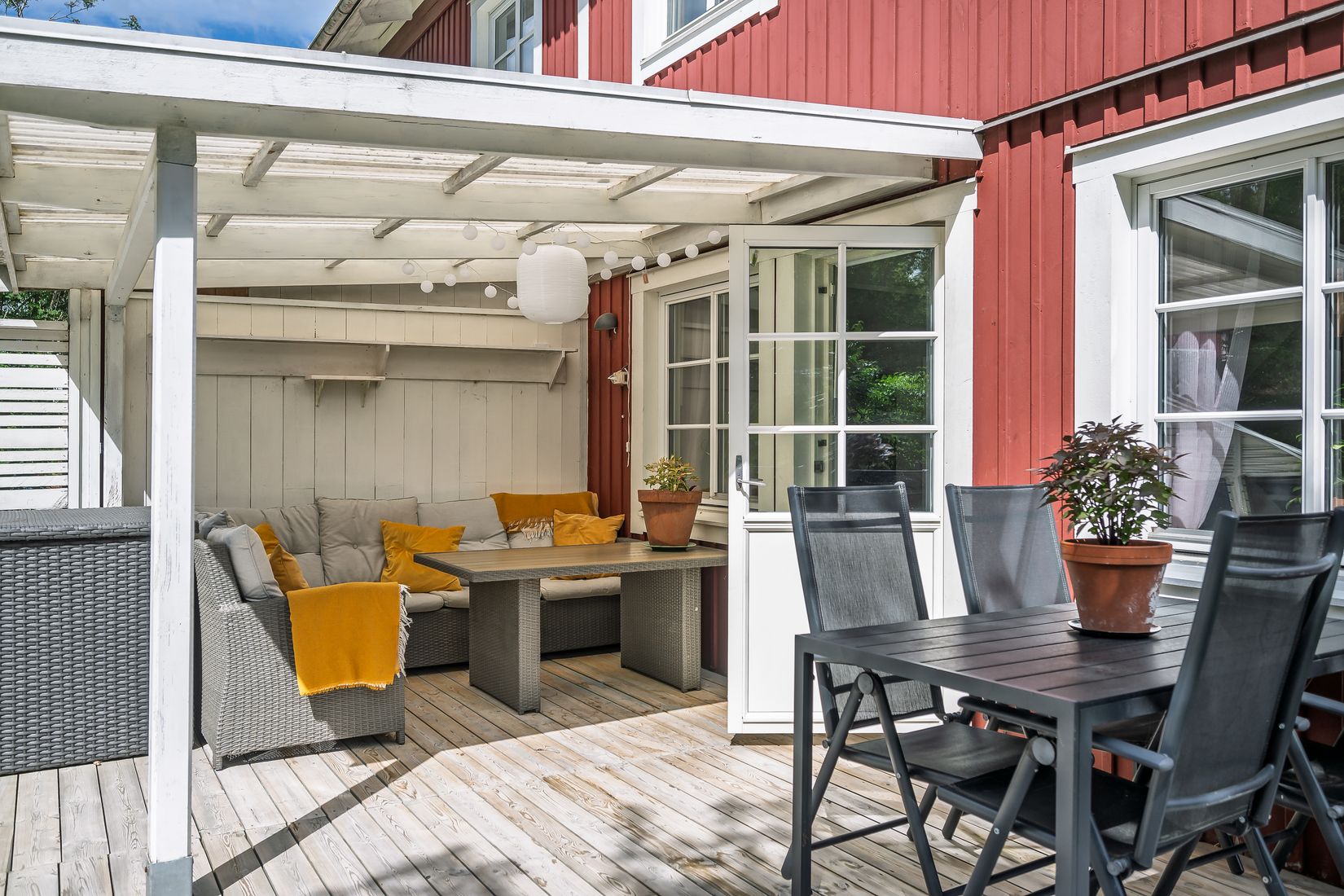 Radhus, Otterstavägen 19, Sorunda, Nynäshamn