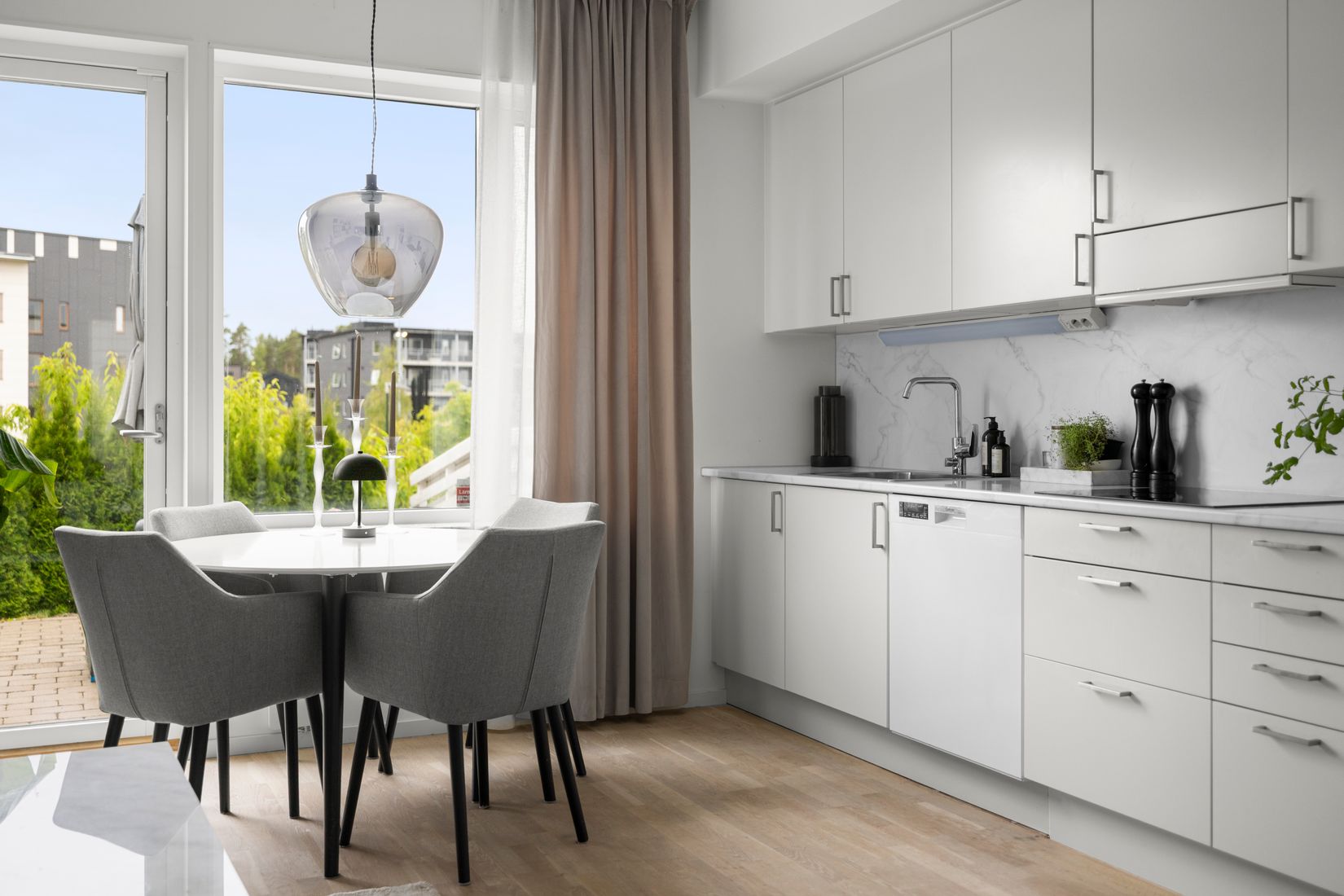 Radhus, Tant Gredelins väg 45B, Uttran, Botkyrka