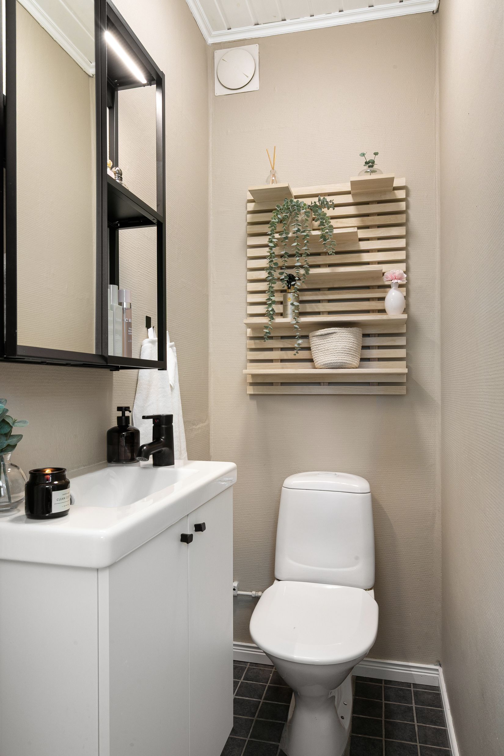 Villa, Kapellgatan 22, Centralt, Hofors